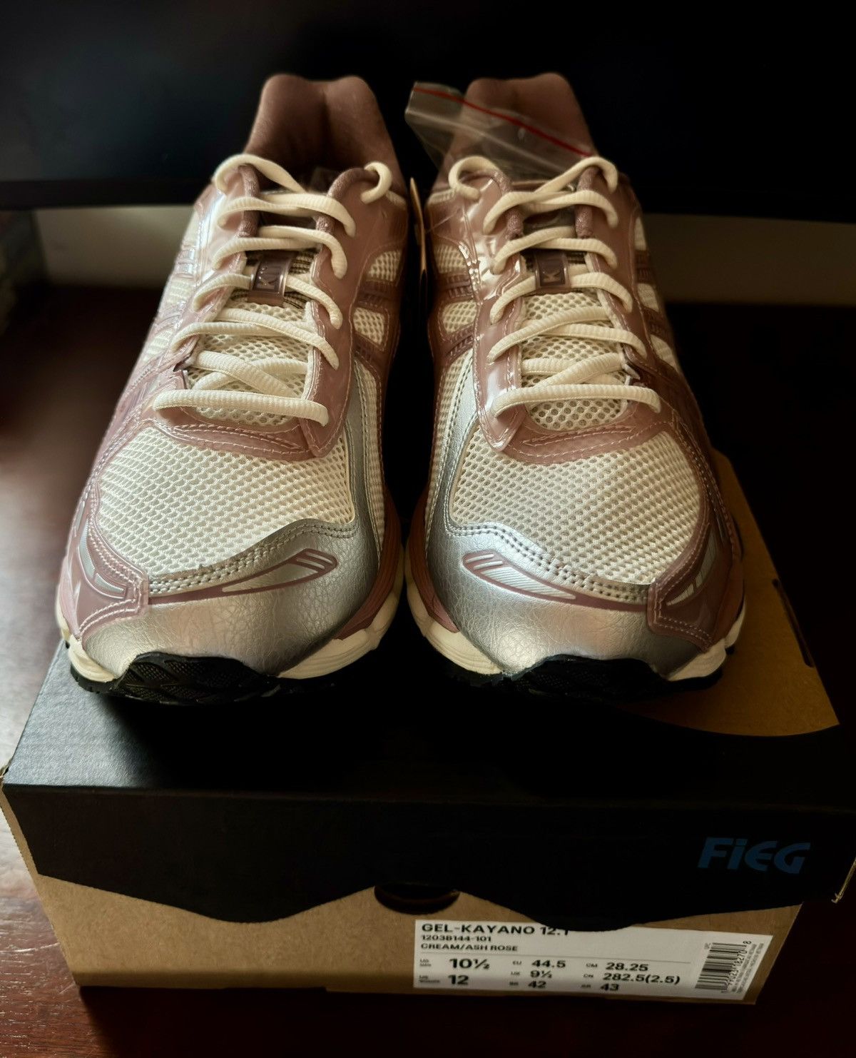 Asics Kith for Asics Loyalty Gel- Kayano 12.1 size 10.5 Quartz Size US 10.5 / EU 43-44 - 3 Thumbnail
