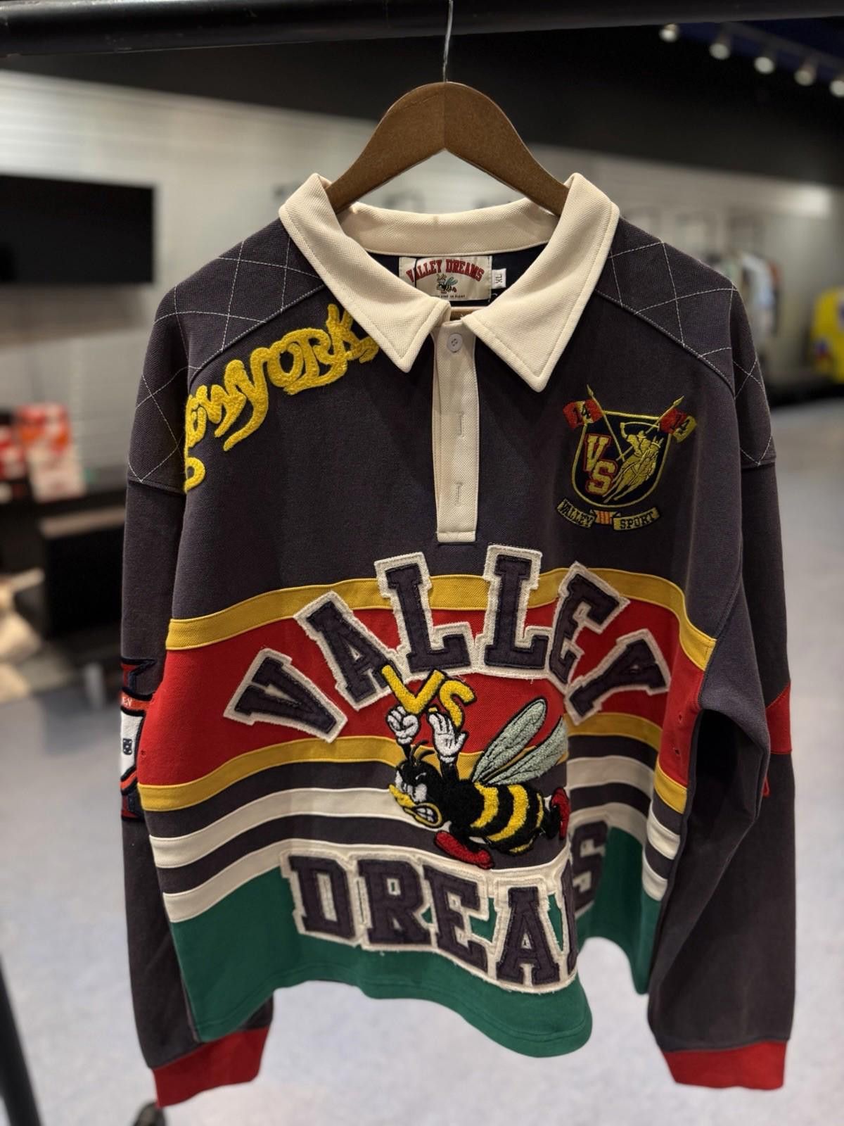 Vale Vale Forever Valley Dreams Rugby Long-Sleeve Tee Size XL New Size US XL / EU 56 / 4 - 3 Thumbnail