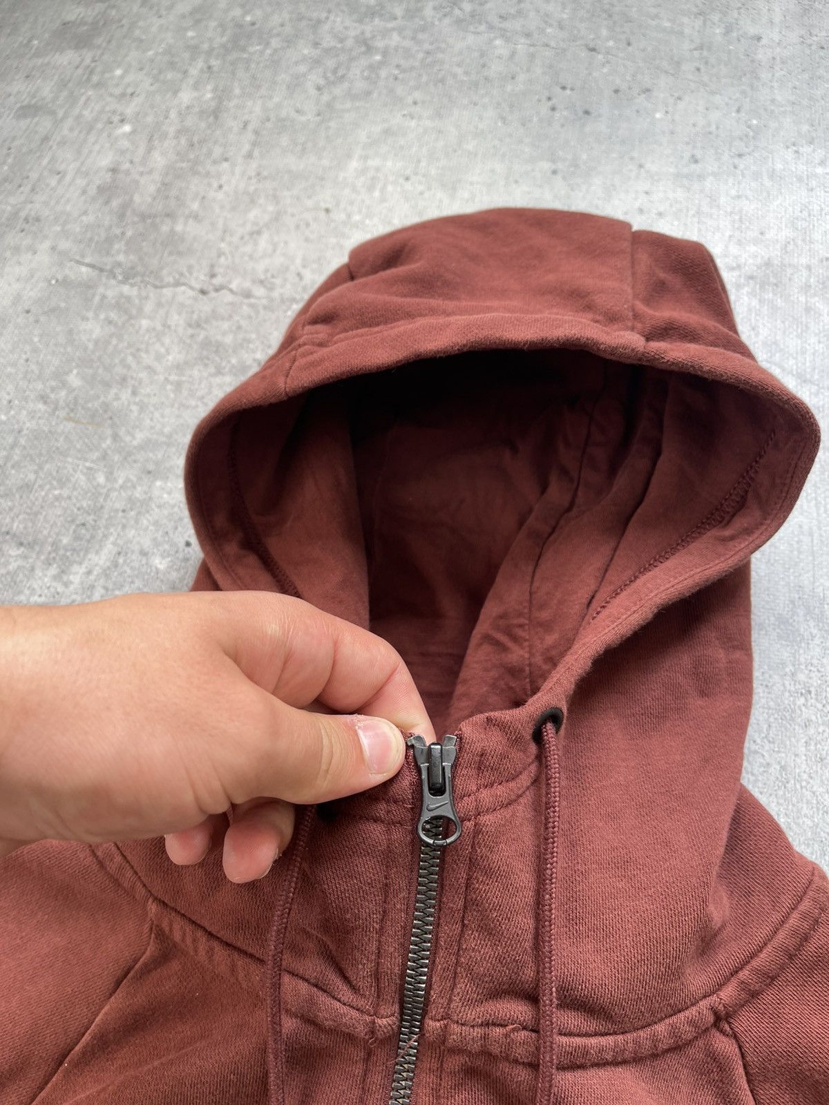 Nike × Vintage Y2K Nike Swoosh Logo Brown Zip Up Distressed Rare Hoodie M Size US M / EU 48-50 / 2 - 11 Thumbnail