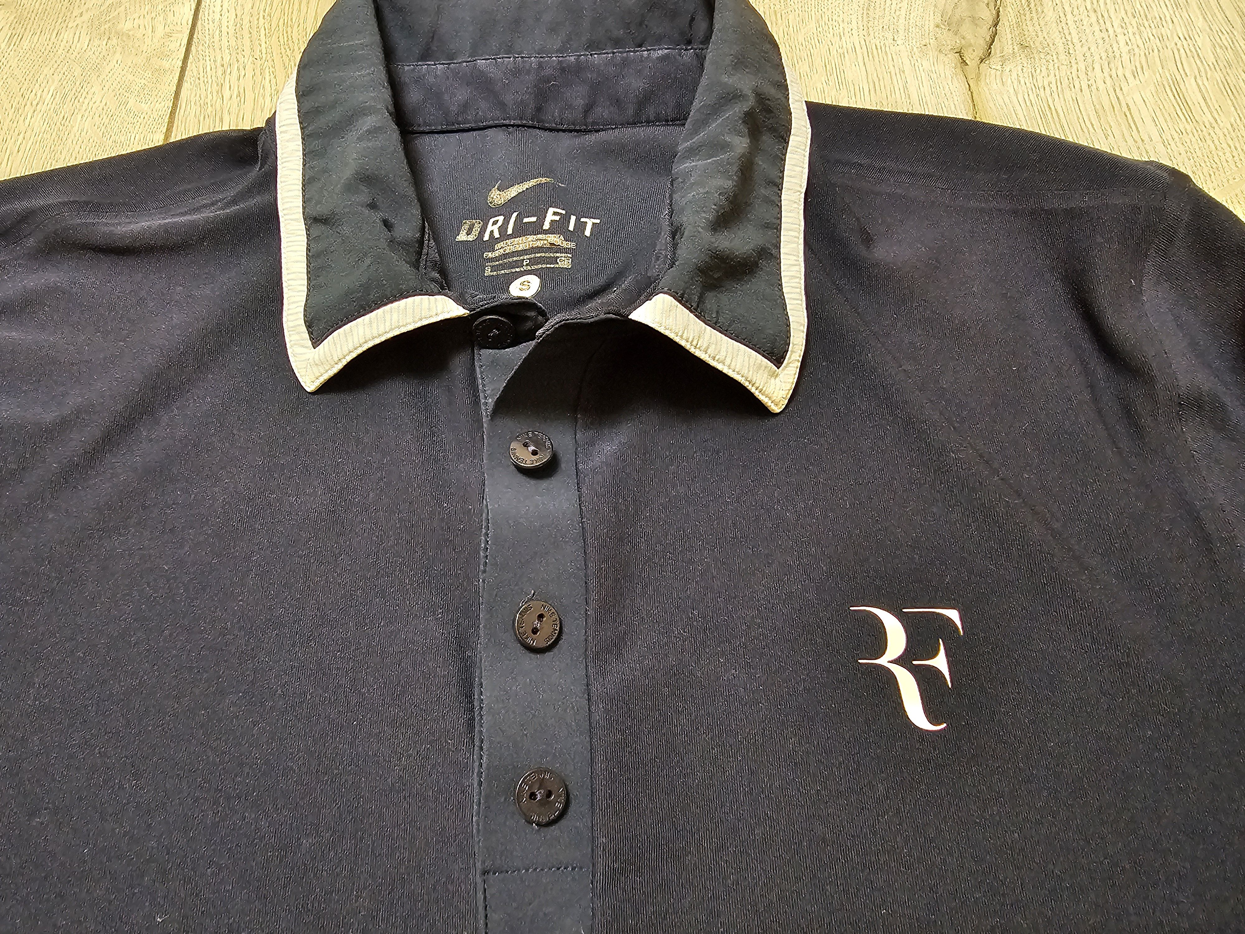 Nike ROGER FEDERER 2010 NIKE JERSEY RF SHIRT US OPEN TENNIS Size US XS / EU 42 / 0 - 3 Thumbnail