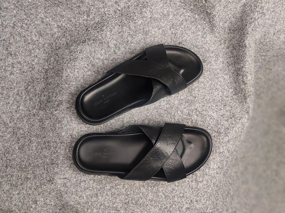 Louis Vuitton LV Authentic Summer Slippers Leather Monogram