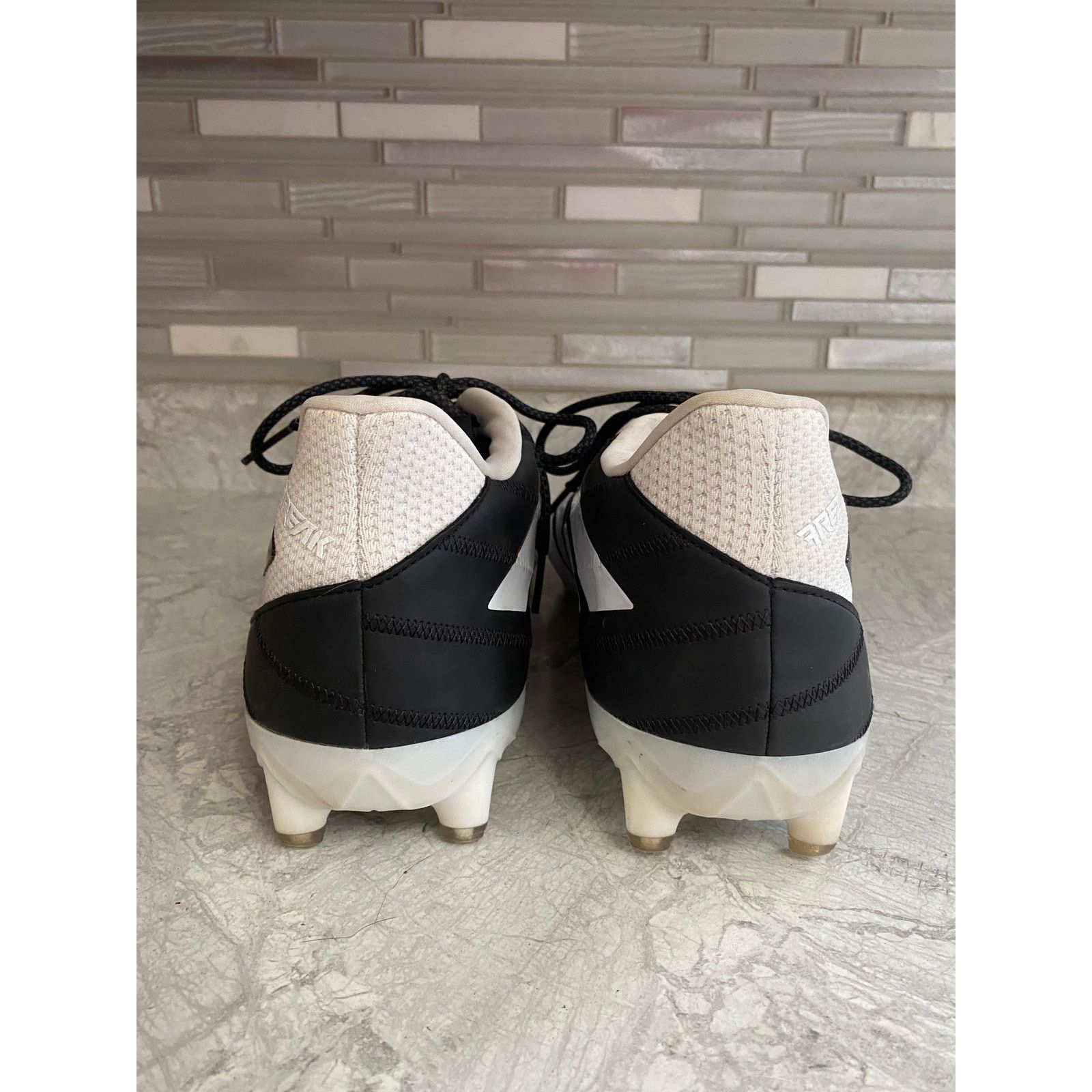 Adidas Adidas Freak White and Black Football Cleats Size 15 Size US 15 / EU 48 - 5 Thumbnail