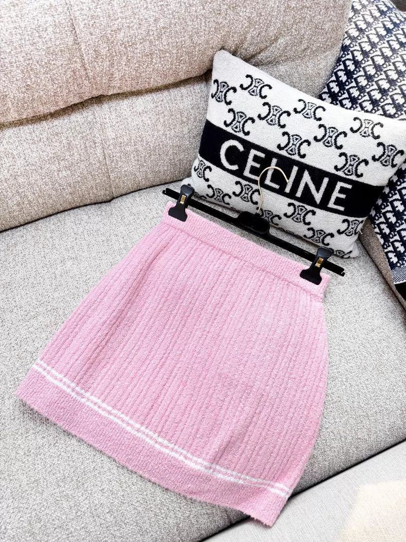 Chanel Chanel Knitted skirt with white edge and short skirt Size 26" / US 2 / IT 38 - 3 Thumbnail