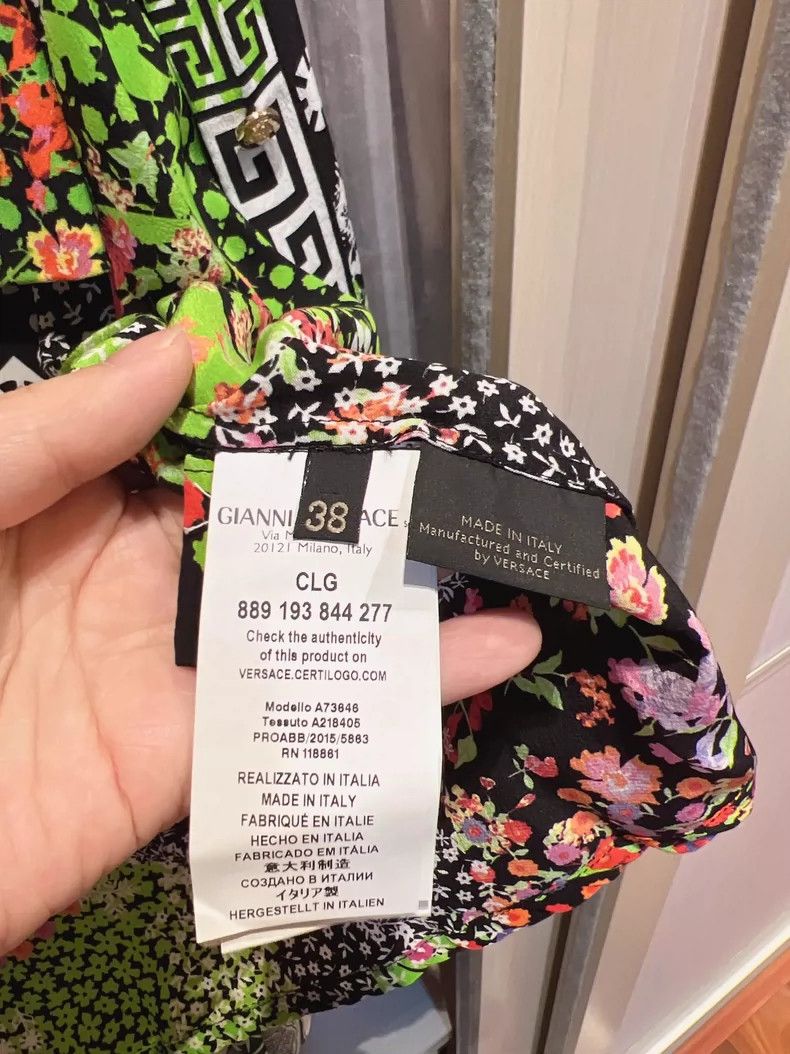 Versace Versace Silk floral shirt Size US M / EU 48-50 / 2 - 7 Thumbnail
