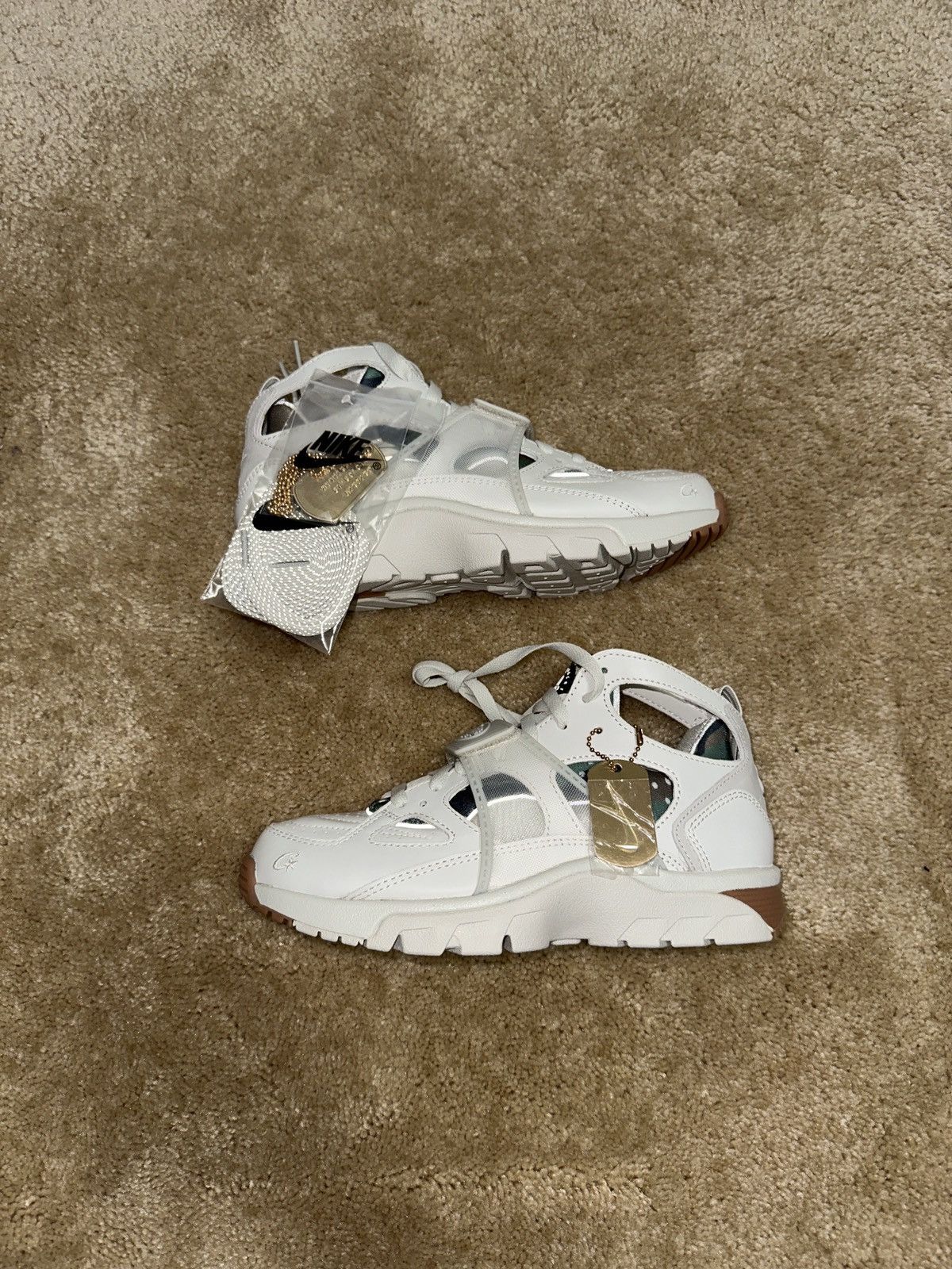 Corteiz × Nike Nike Air Trainer Huarache SP Size US 6.5 / EU 39-40 - 2 Thumbnail
