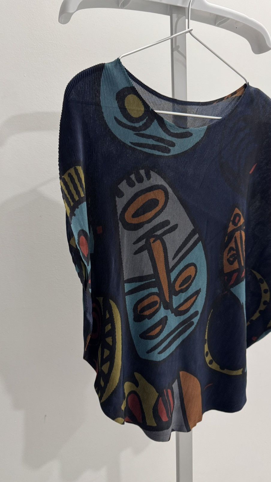 Pleats Please Issey Miyake Pleats Please Issey Miyake Mask Printed Top Size M / US 6-8 / IT 42-44 - 2 Thumbnail