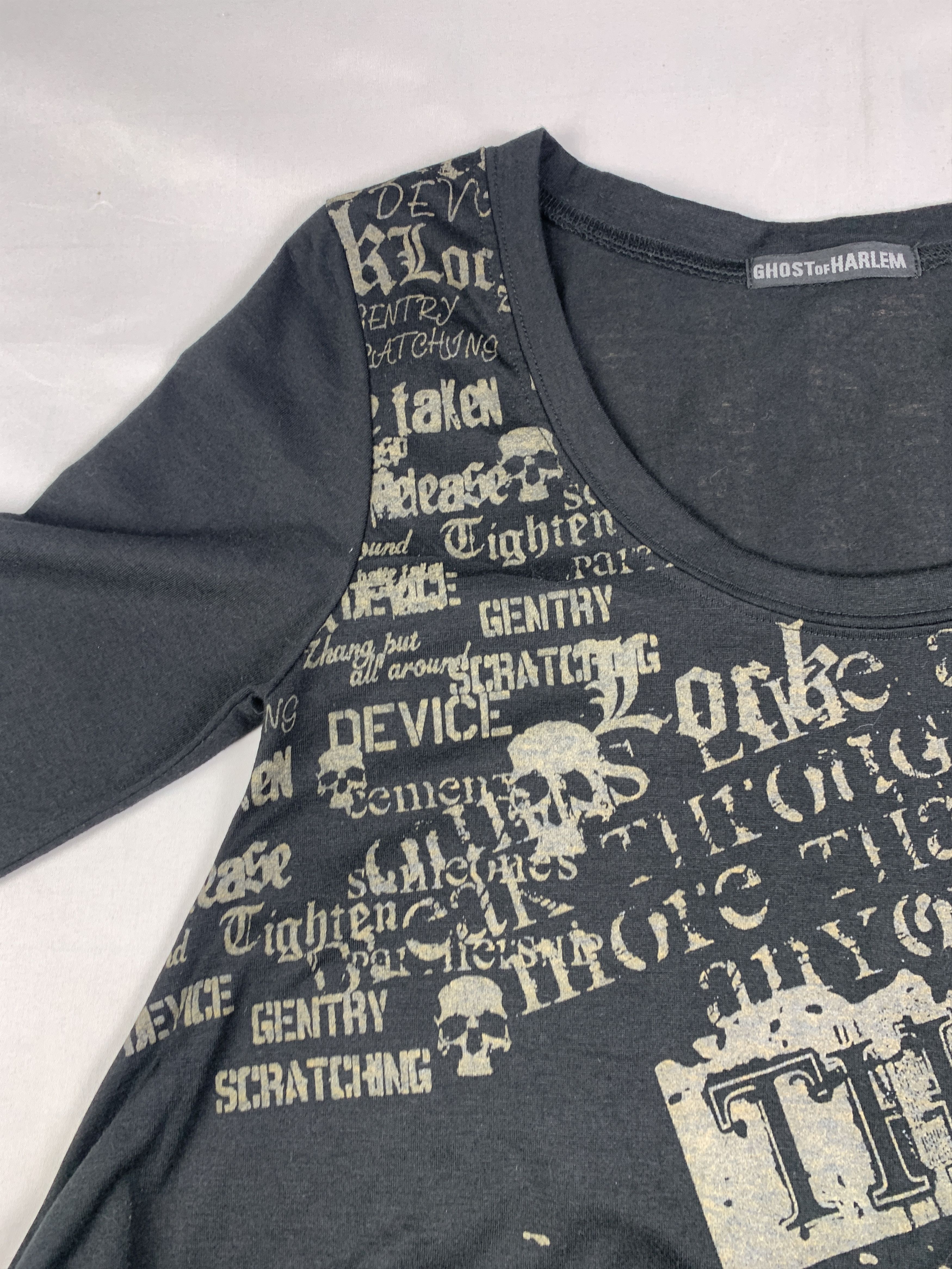 Japanese Brand Ghost of Harlem Cross Skull Poem Dressy Bat Top (F) Size ONE SIZE - 8 Thumbnail