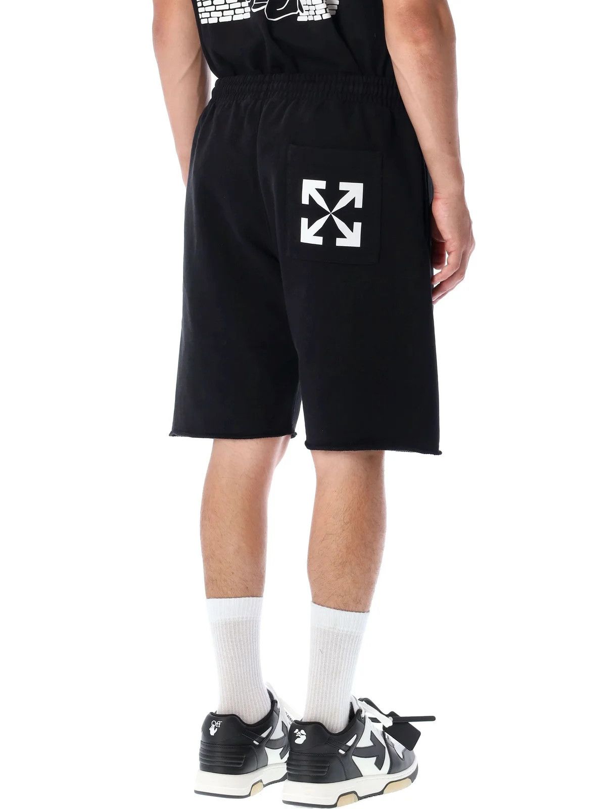 Off-White o1y0325 Logo Short in Black Size US 32 / EU 48 - 4 Thumbnail