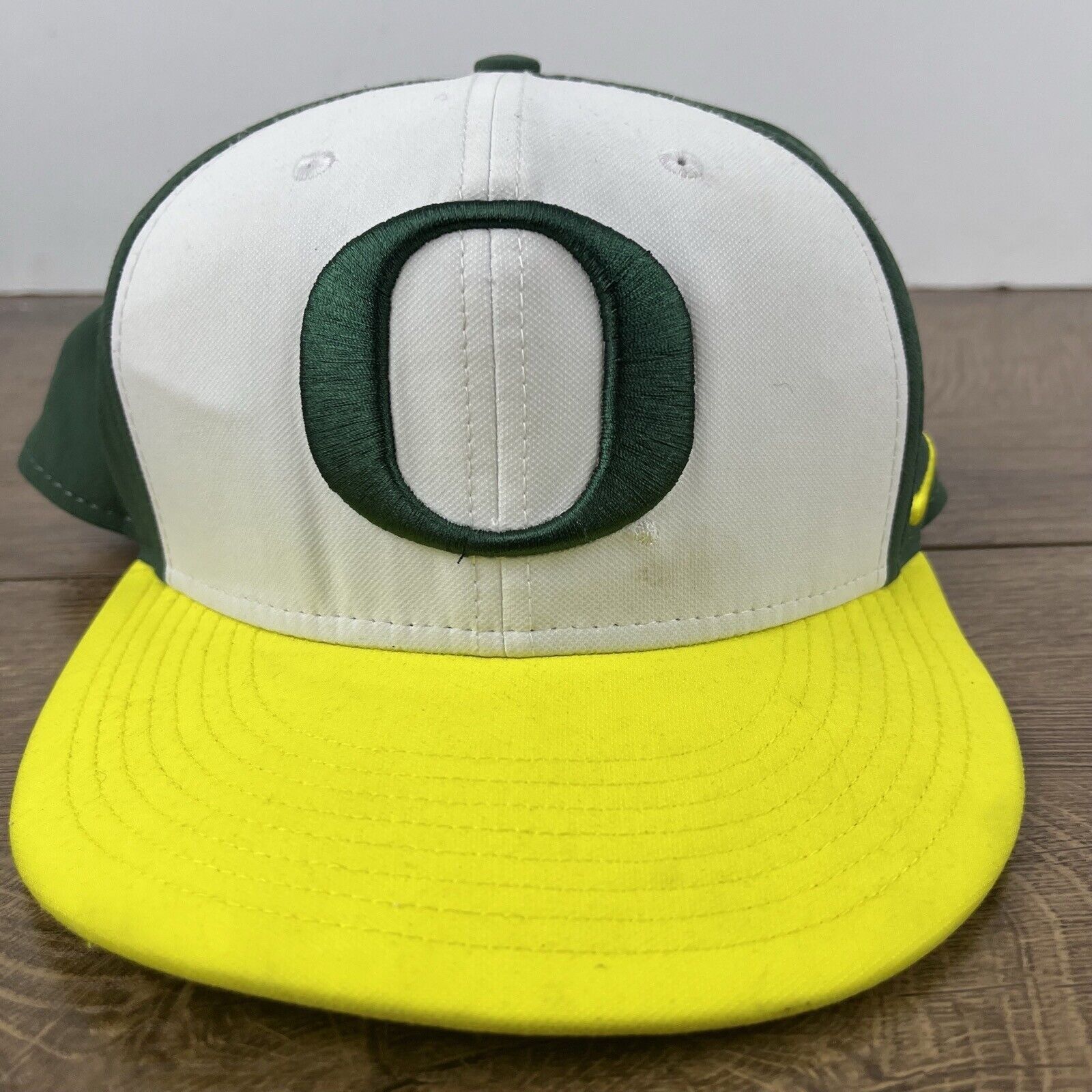 Nike Oregon Ducks Nike Hat Snapback White Cap Hat Adjustable Hat Size ONE SIZE - 6 Thumbnail