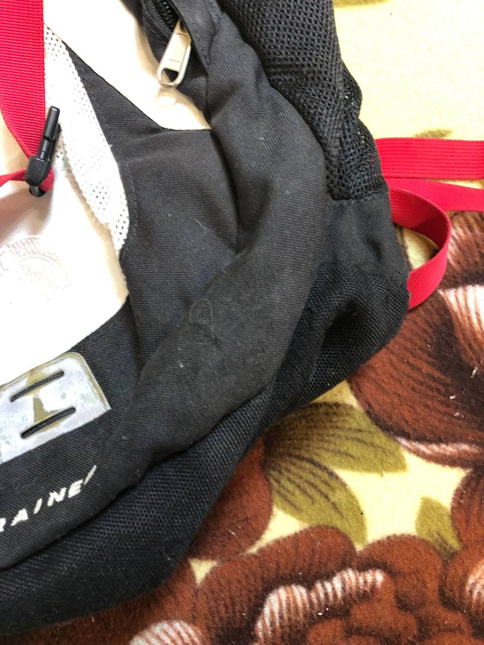 The North Face Rare The North Face Daypack Backpack Hiking Size ONE SIZE - 13 Thumbnail