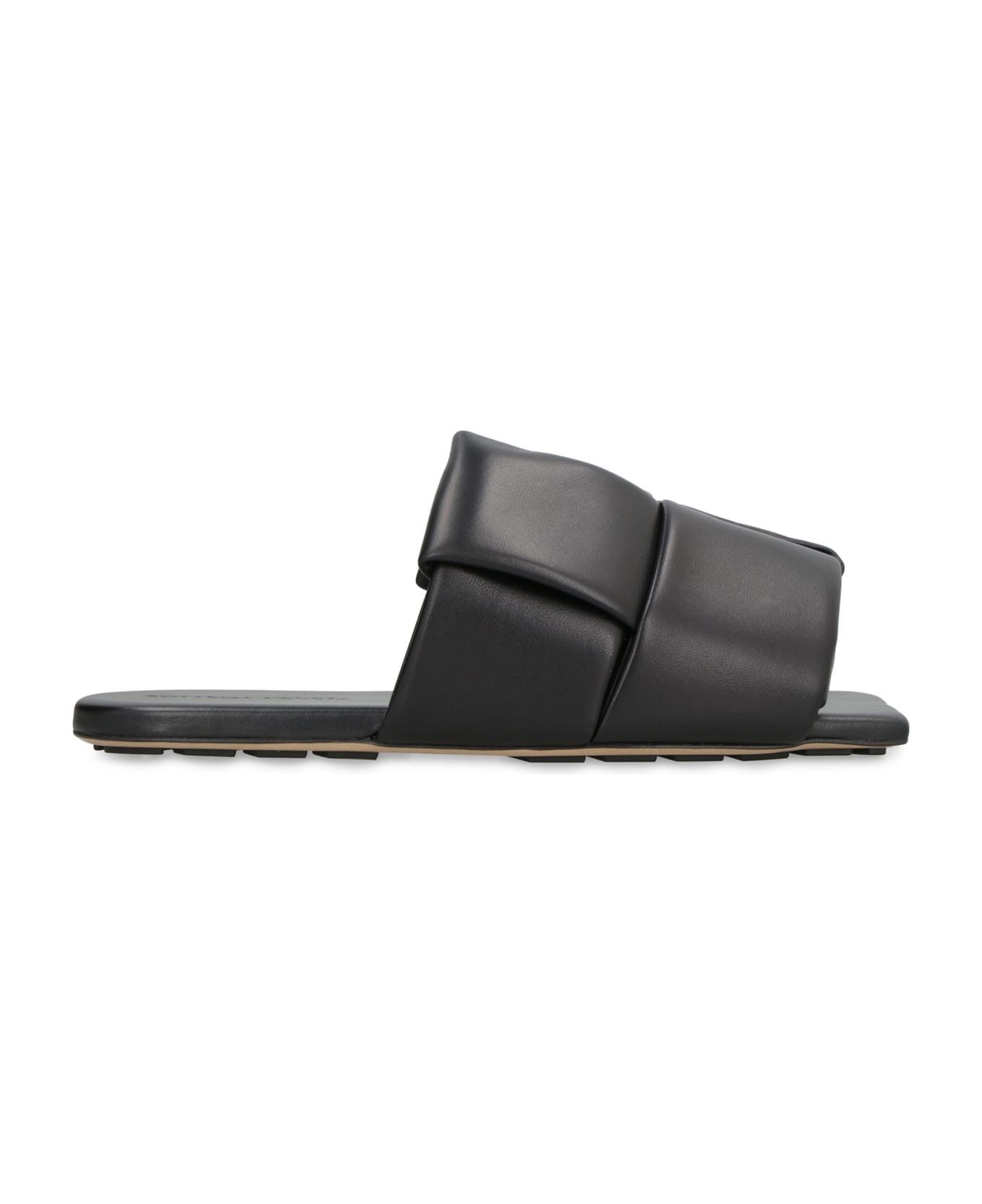 Bottega Veneta o1y0725 Leather Slippers in Black Size US 5 / IT 35 - 1 Thumbnail