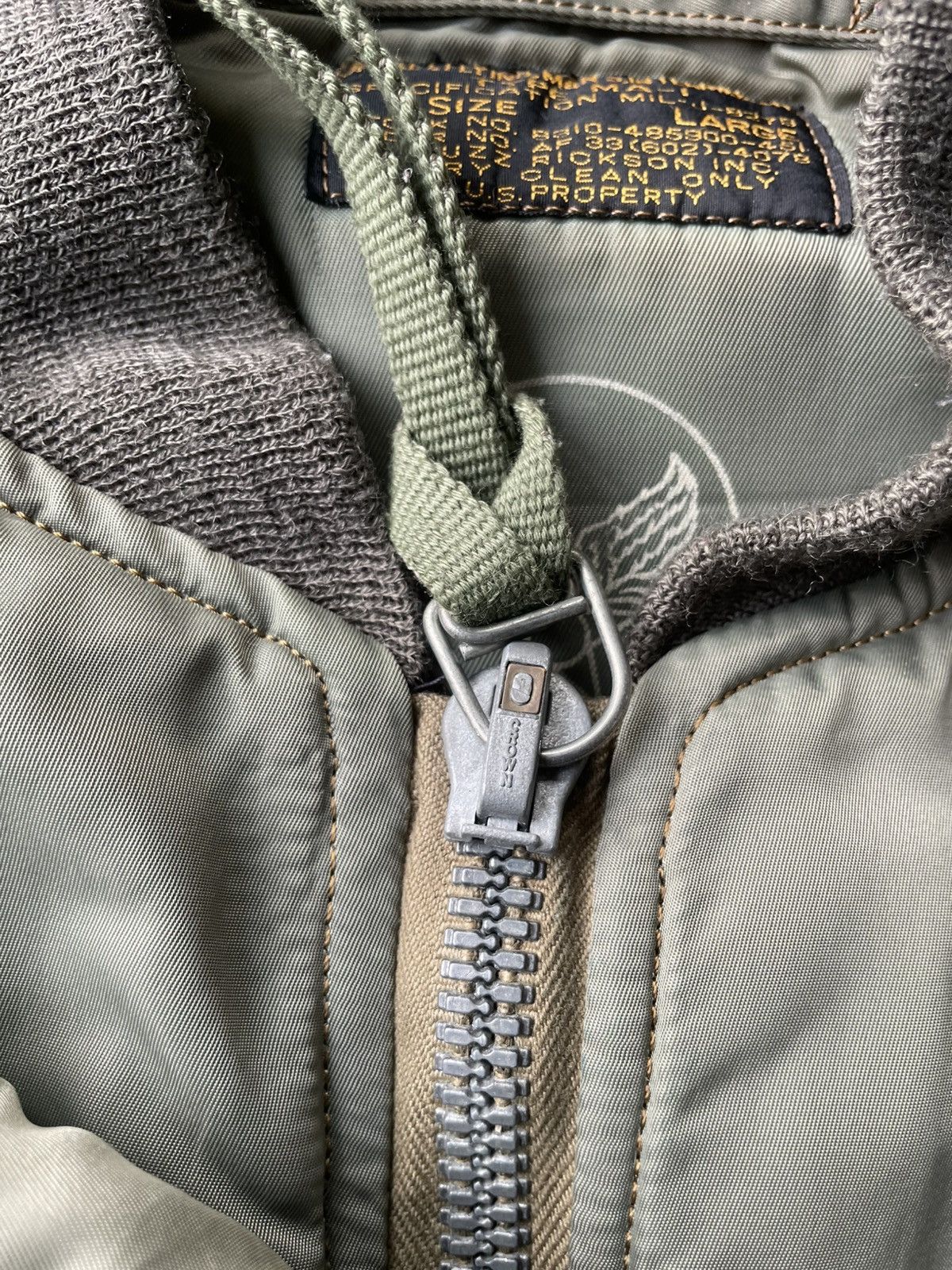 Buzz Rickson's BUZZ RICKSON’S MA-1 Bomber Flight Jacket Khaki /Olive-TOYO Size US L / EU 52-54 / 3 - 12 Thumbnail