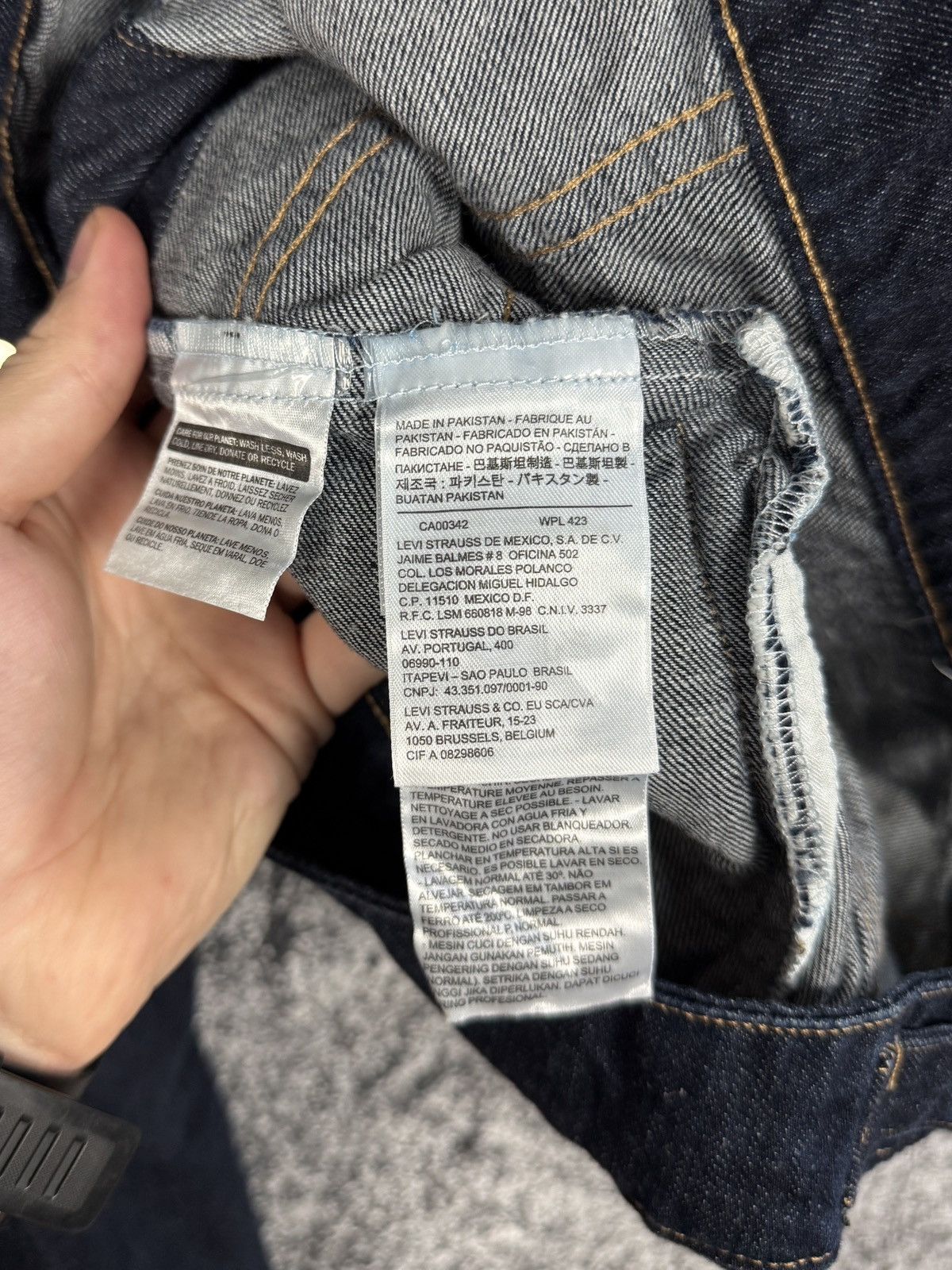 Levi's Levis Vintage Denim Trucker Jacket Classic Navy Blue Sz L Size L / US 10 / IT 46 - 9 Thumbnail
