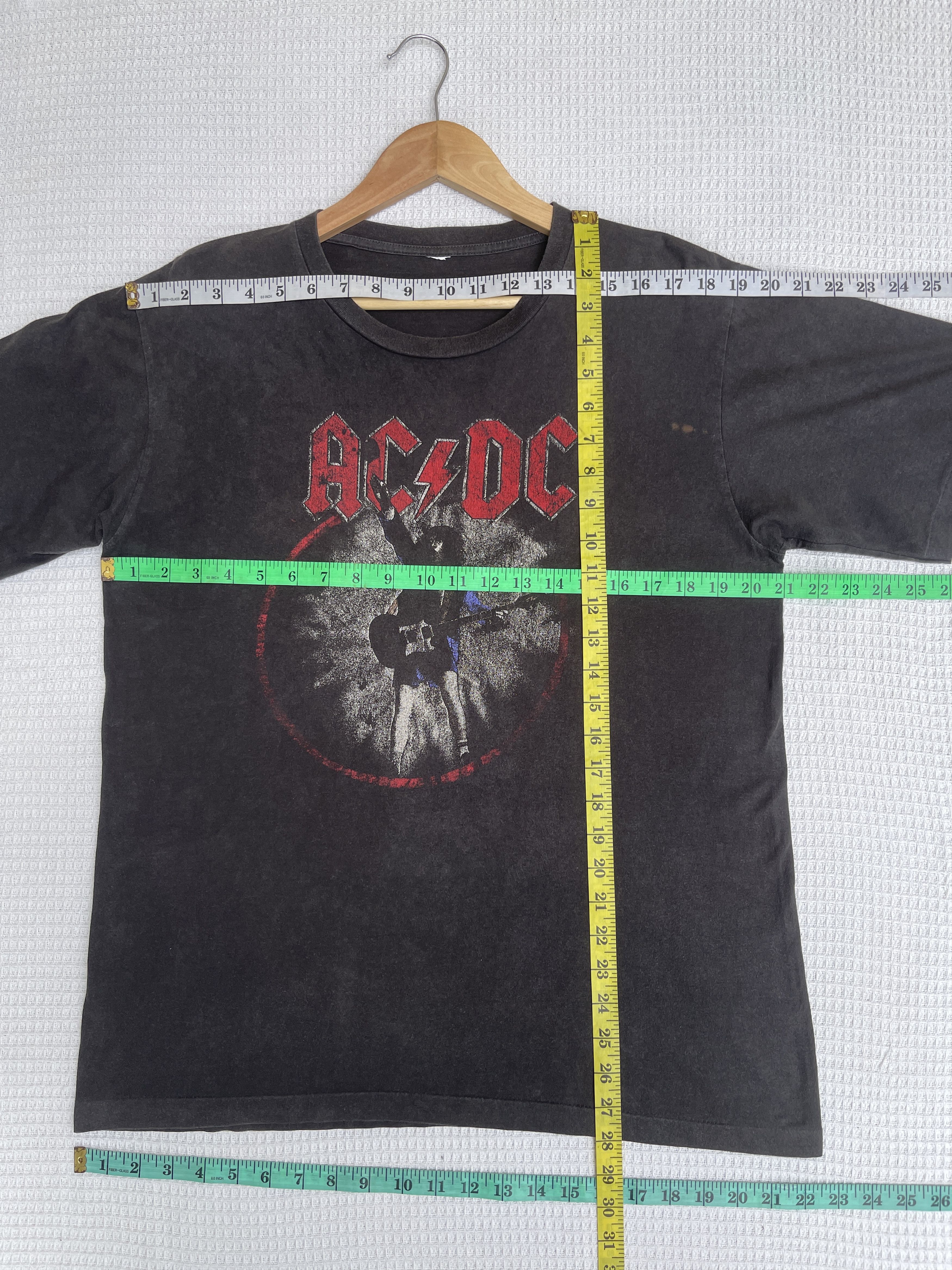 Band Tees Last Drop🔥Rare🔥Vintage Band ACDC World Tour Faded T-Shirt Size US L / EU 52-54 / 3 - 9 Thumbnail