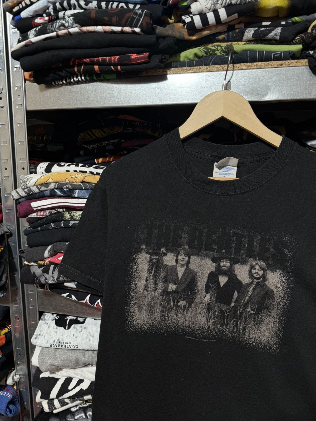 Vintage Vintage 2002 The Beatles Rock Band Tour Retro T-Shirt Y2K Size US M / EU 48-50 / 2 - 3 Thumbnail