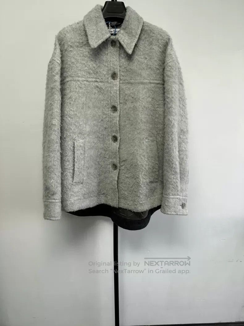 Acne Studios Acne Studios Natural Fuzzy Solid Wide Fit Woolen Coat Size XXS / US 00 / IT 34 - 1 Thumbnail