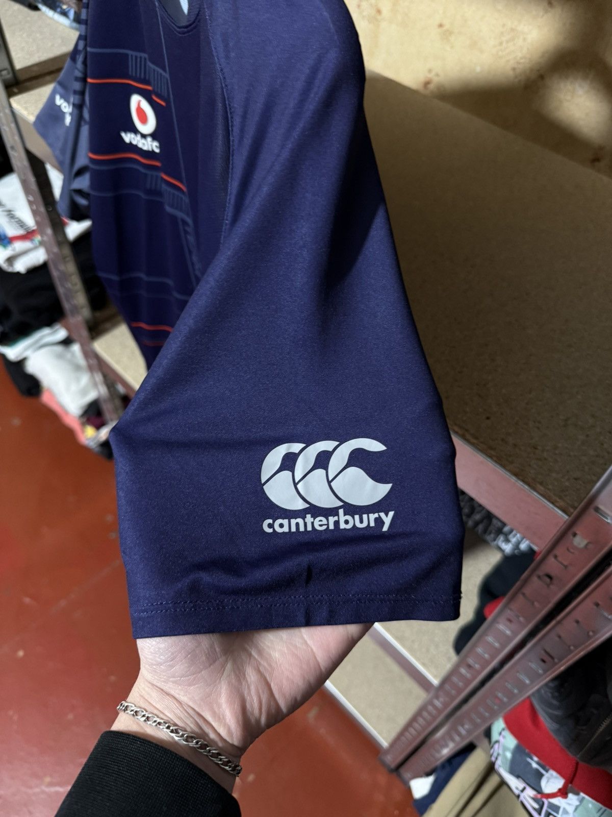 Nike × Vintage Canterbury Vodafone Warriors NRL Retro Rugby Jersey Size US L / EU 52-54 / 3 - 7 Thumbnail