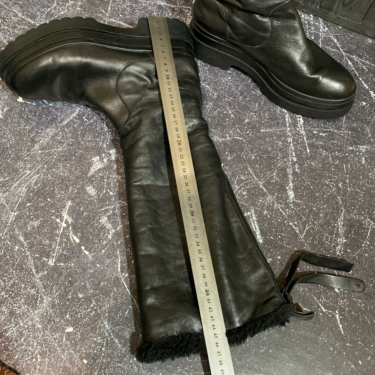 RED Valentino RED VALENTINO Women’s Warm Leather Boots Size 40 EU Size US 10 / IT 40 - 16 Thumbnail