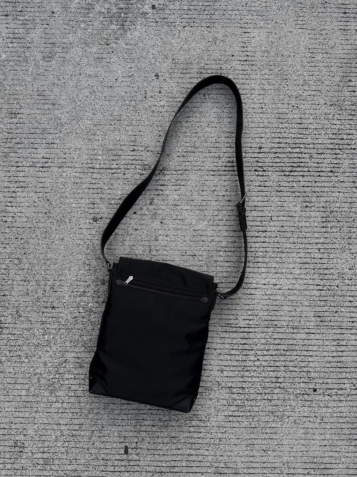 Jean Paul Gaultier Jean Paul Gaultier Black Dragon Crossbody Bag Size ONE SIZE - 4 Thumbnail