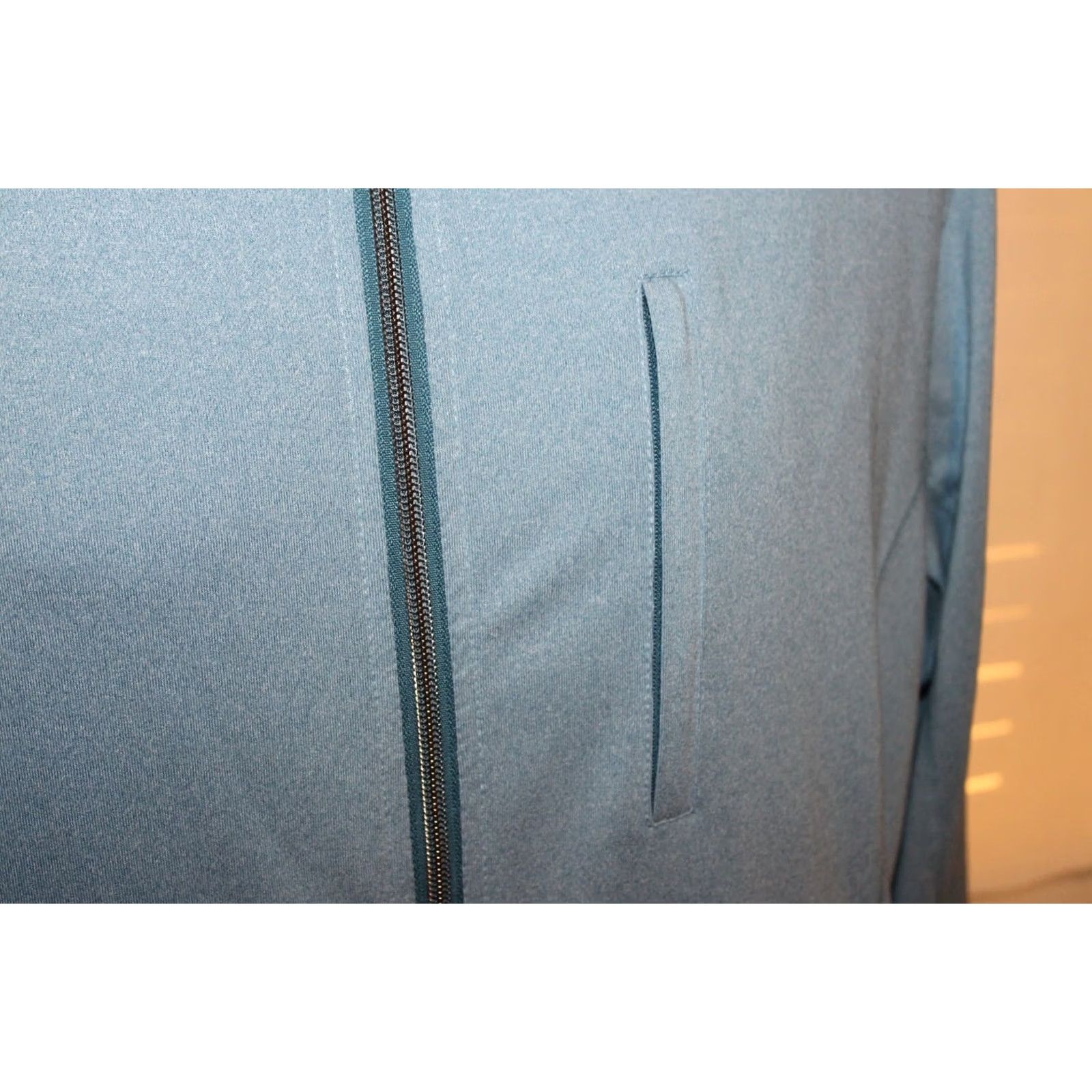 UNTUCKit UNTUCKit Mens Large Full Zip Performance Sweater Jacket Shirt Blue Stretch Size US L / EU 52-54 / 3 - 6 Thumbnail