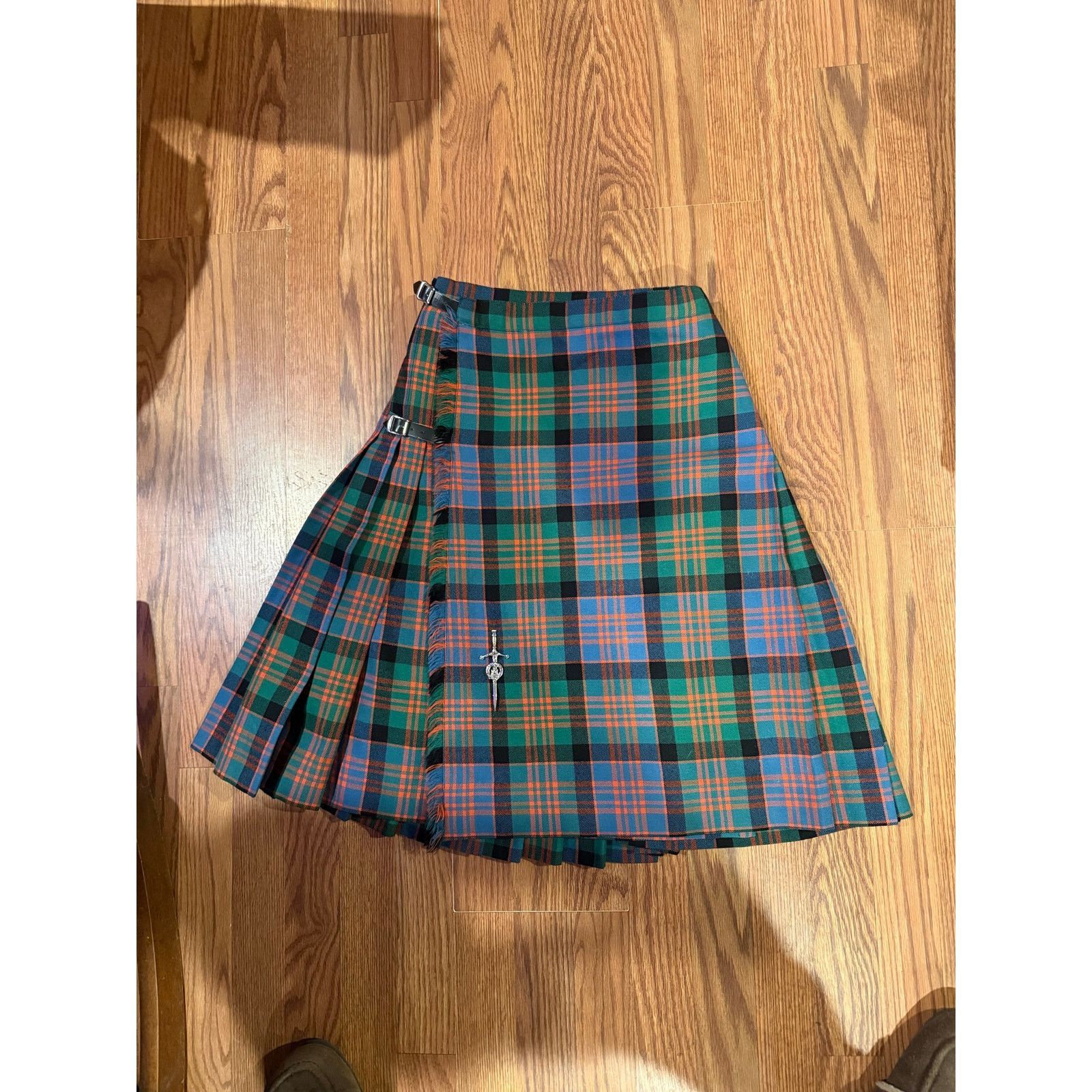 Other Vintage Scottish Wool Tartan Kilt Clan Crest Made inScotland Size US 44 / EU 60 - 1 Thumbnail