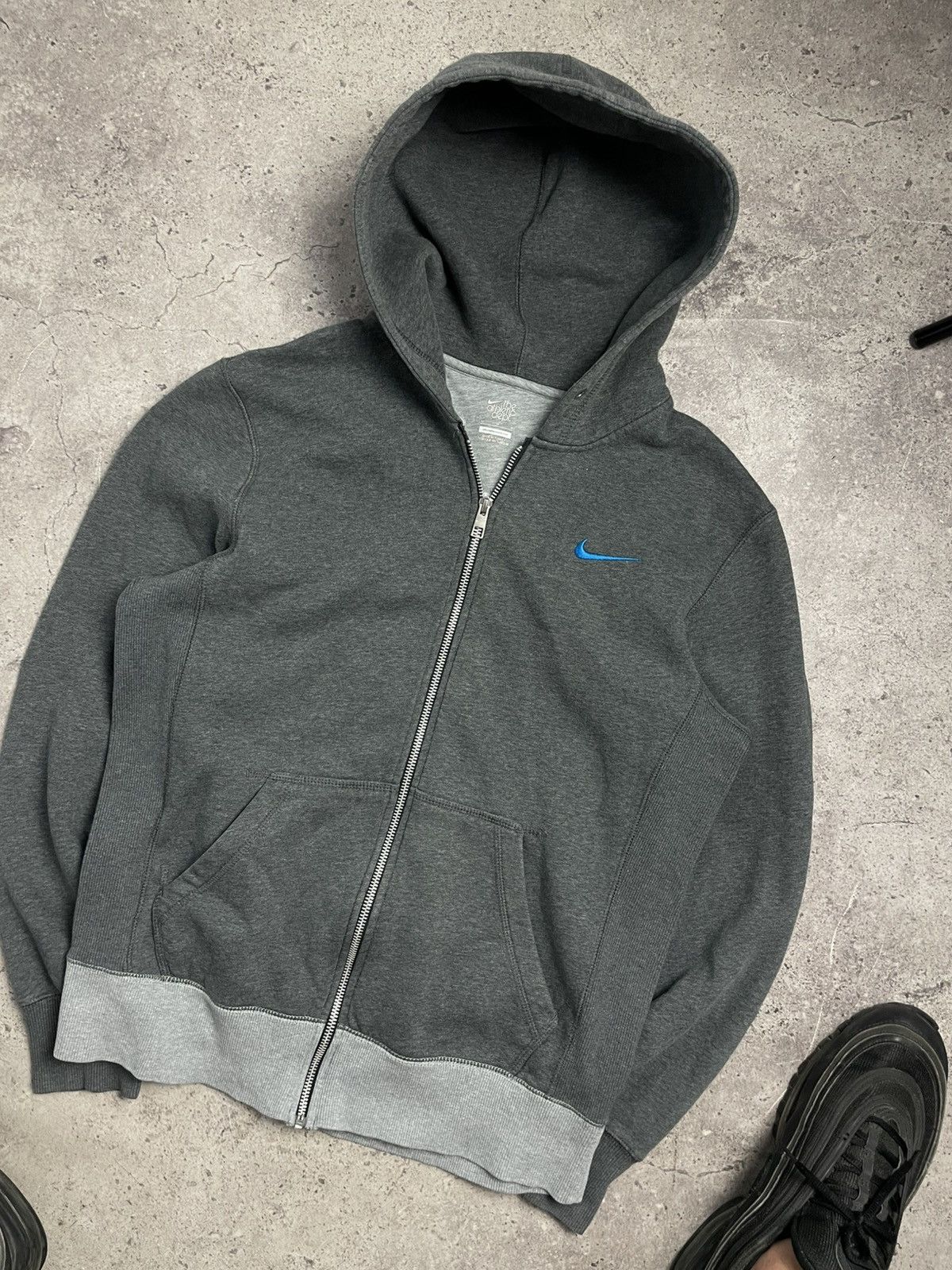 Nike Vintage Nike zip up hoodie mini logo swoosh Size US M / EU 48-50 / 2 - 2 Thumbnail