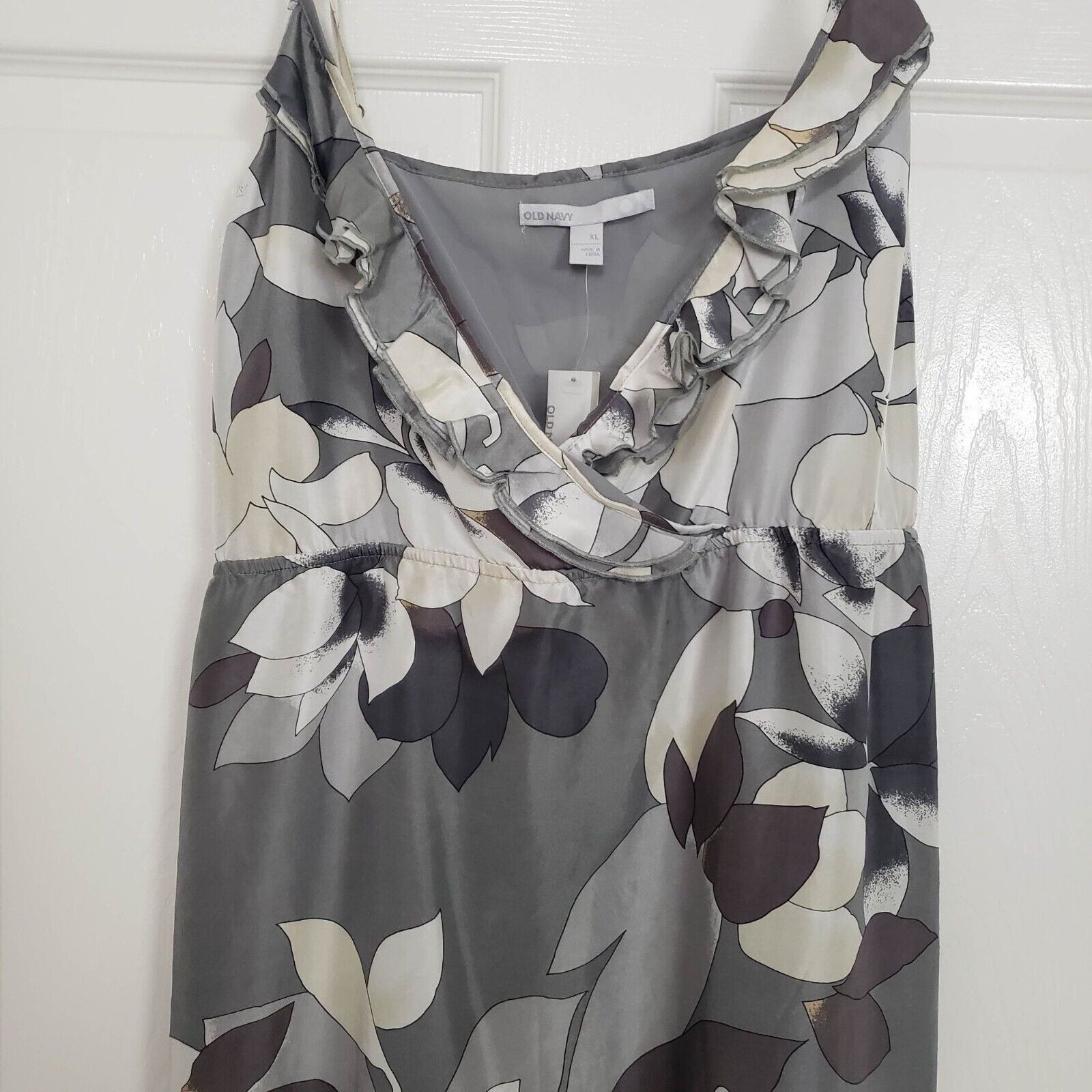 Old Navy NEW Old Navy Floral Silk Dress Womens Size XL Gray Ruffle Size XL / US 12-14 / IT 48-50 - 2 Thumbnail