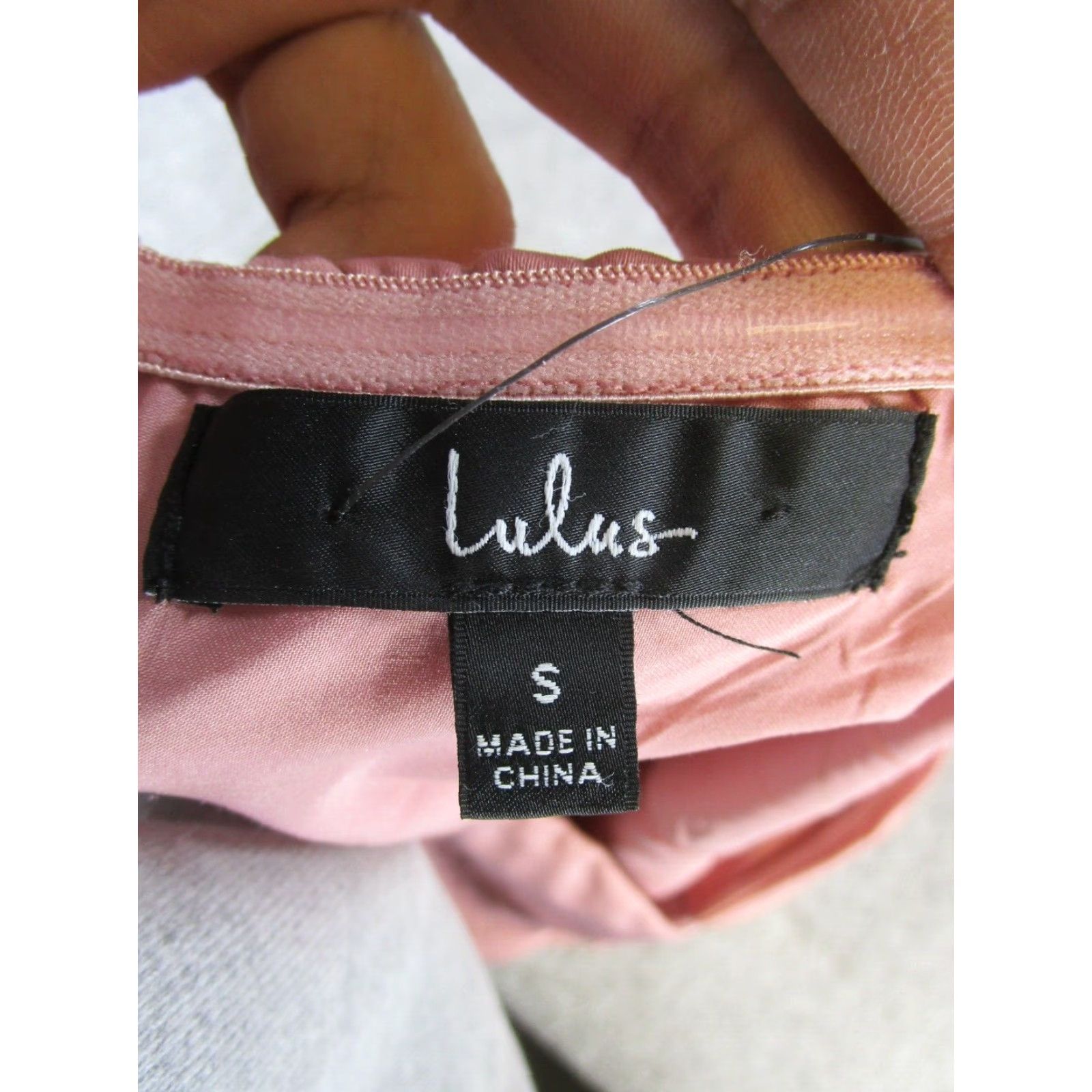Lulus VINTAGE Lulus Skirt Women S Pink Ruffle Short Solid Polyester Pencil Style Womens - 90s-? Size 28" / US 6 / IT 42 - 3 Thumbnail
