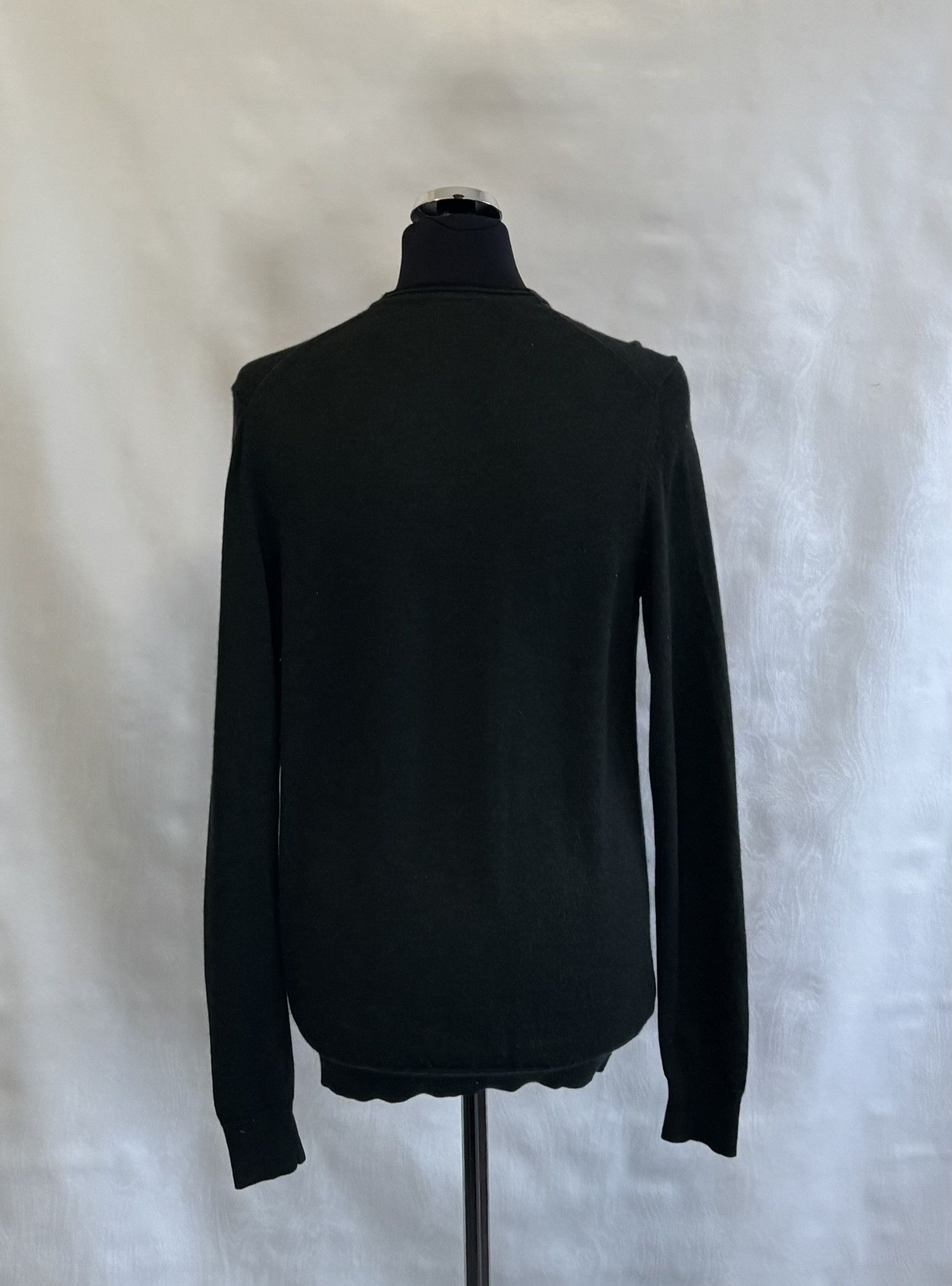 Fred Perry Fred Perry V-neck sweater 100% Wool size M Size US M / EU 48-50 / 2 - 2 Thumbnail