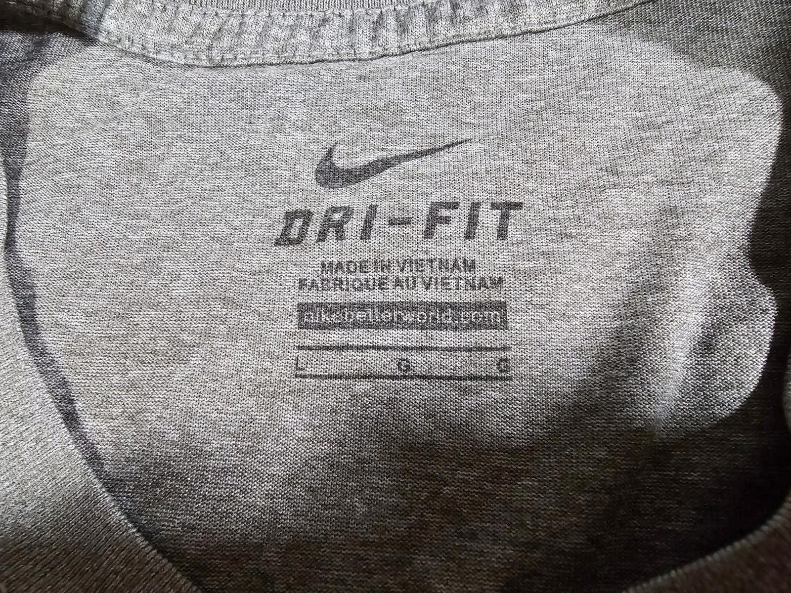 Nike Edgewood Crusaders Nike DriFit tshirt Large Gray Size US L / EU 52-54 / 3 - 3 Thumbnail