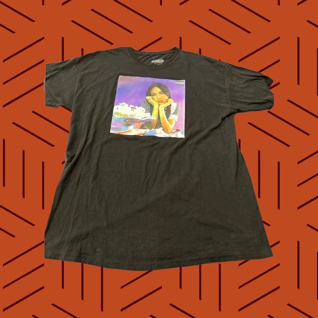 Vintage VINTAGE Olivia Rodrigo 90s Parody Sour Concert Tour Shirt XL Black Official New Men T-Shirt Graphic Print Crew Neck Short Sleeve Cotton All Seasons Size XL / US 12-14 / IT 48-50 - 1 Thumbnail
