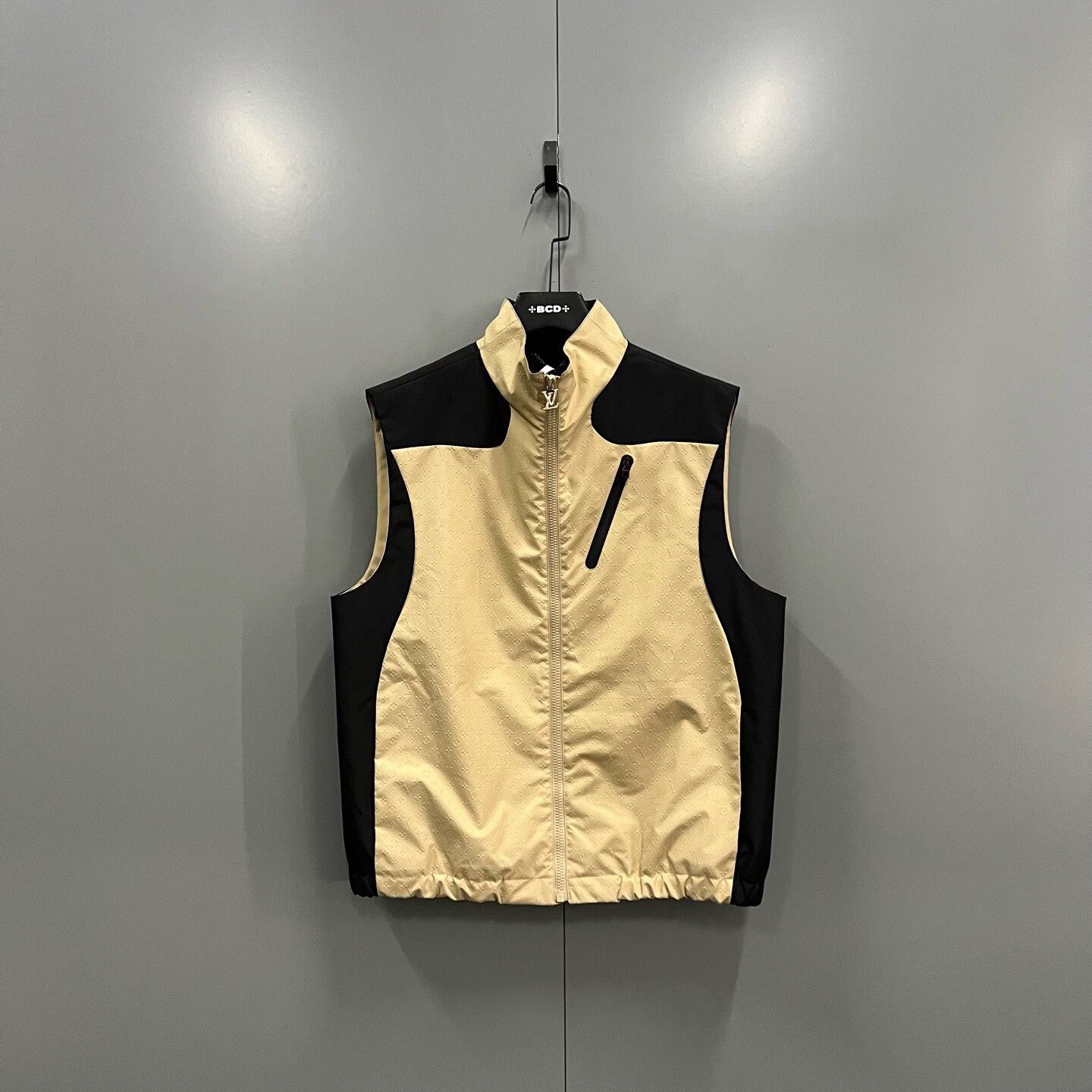 Louis Vuitton Louis Vuitton Multi Tank Top xs Men Size US XS / EU 42 / 0 - 1 Thumbnail