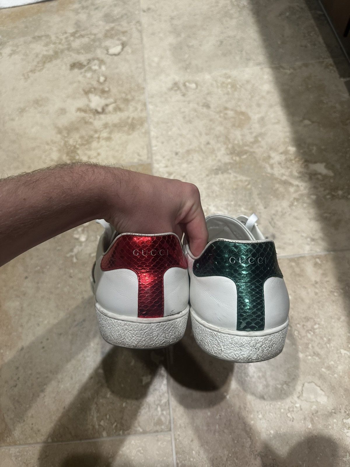 Gucci MEN'S GUCCI BEE SNEAKER WITH EMBROIDERY Size US 11 / EU 44 - 2 Thumbnail