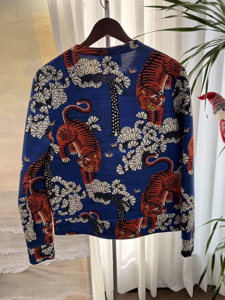 Gucci Gucci Tiger pattern printed round-neck long-sleeved sweatsh Size US XXS / EU 40 - 2 Thumbnail