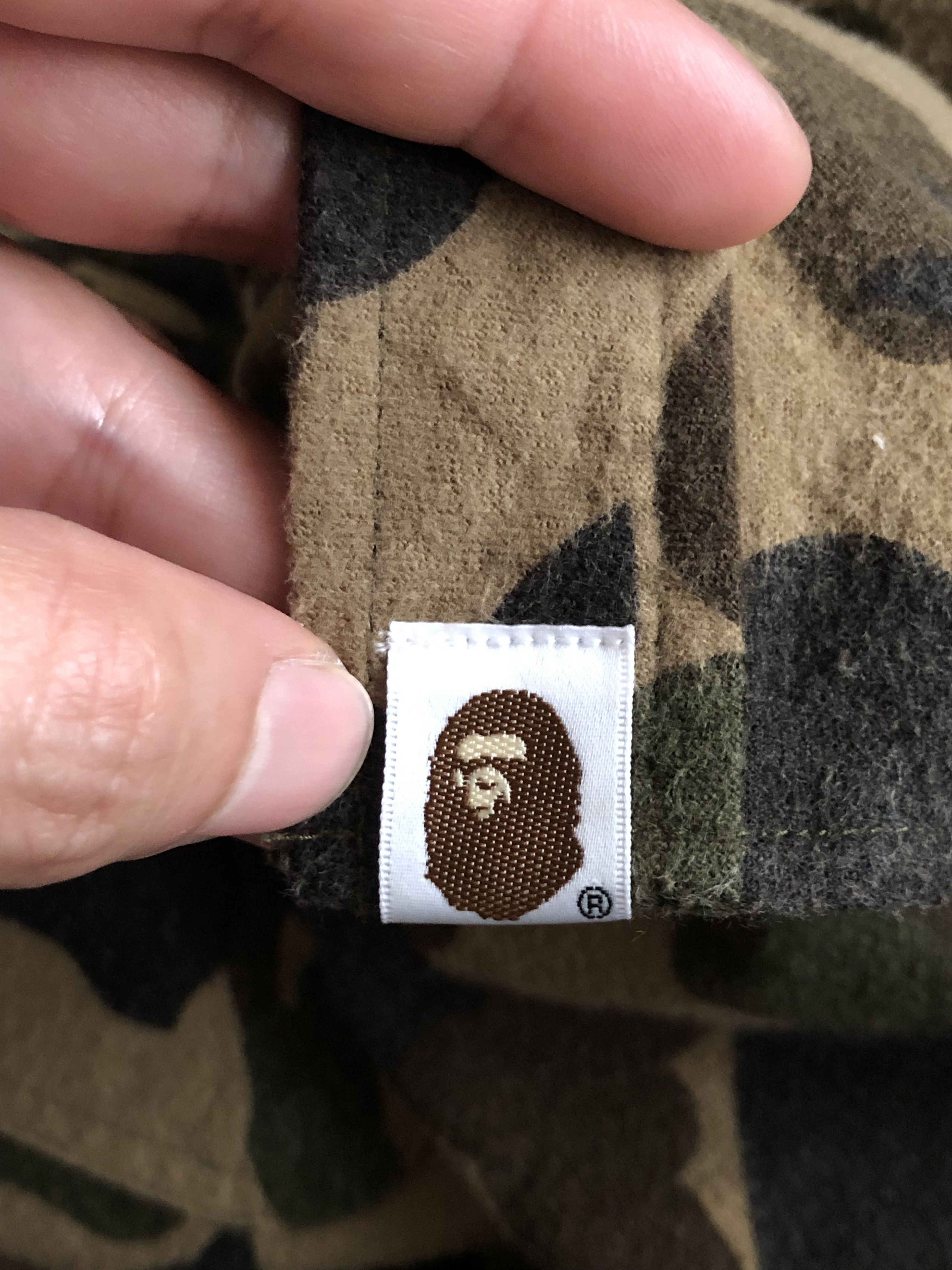 Bape 1ST CAMO SHIRT HOODIE Size US S / EU 44-46 / 1 - 16 Thumbnail