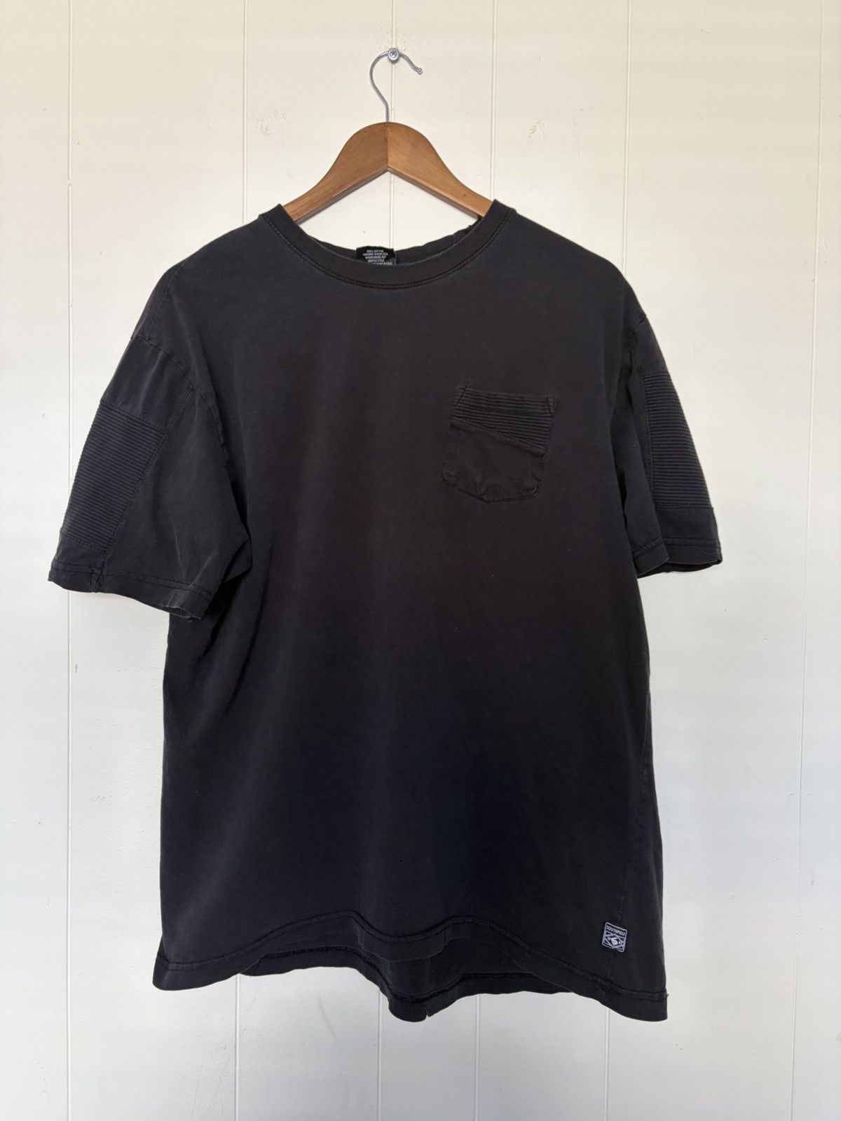 Southpole Southpole black biker pocket tee Size US XL / EU 56 / 4 - 1 Thumbnail