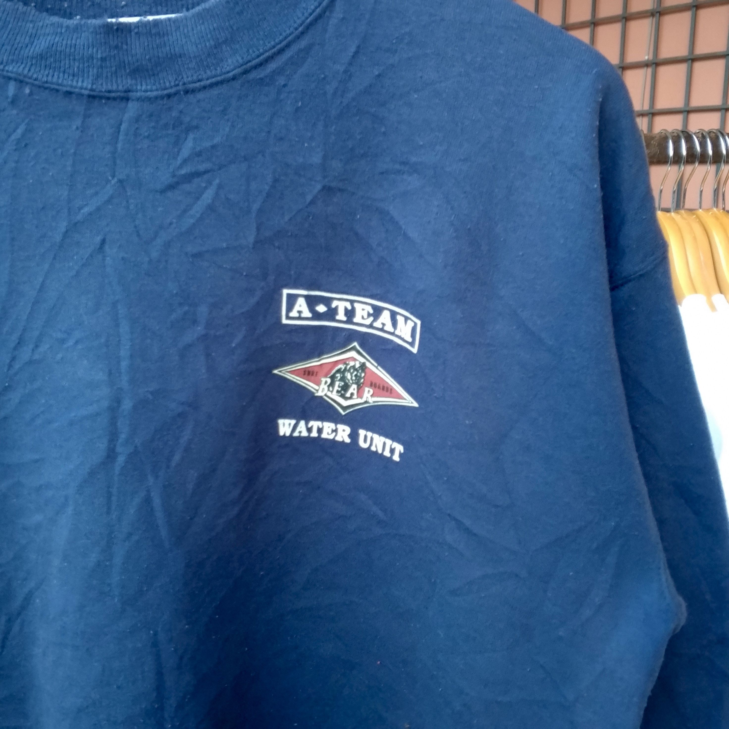 Vintage Vintage Bear Surf Boards Sweatshirt Size US M / EU 48-50 / 2 - 5 Thumbnail