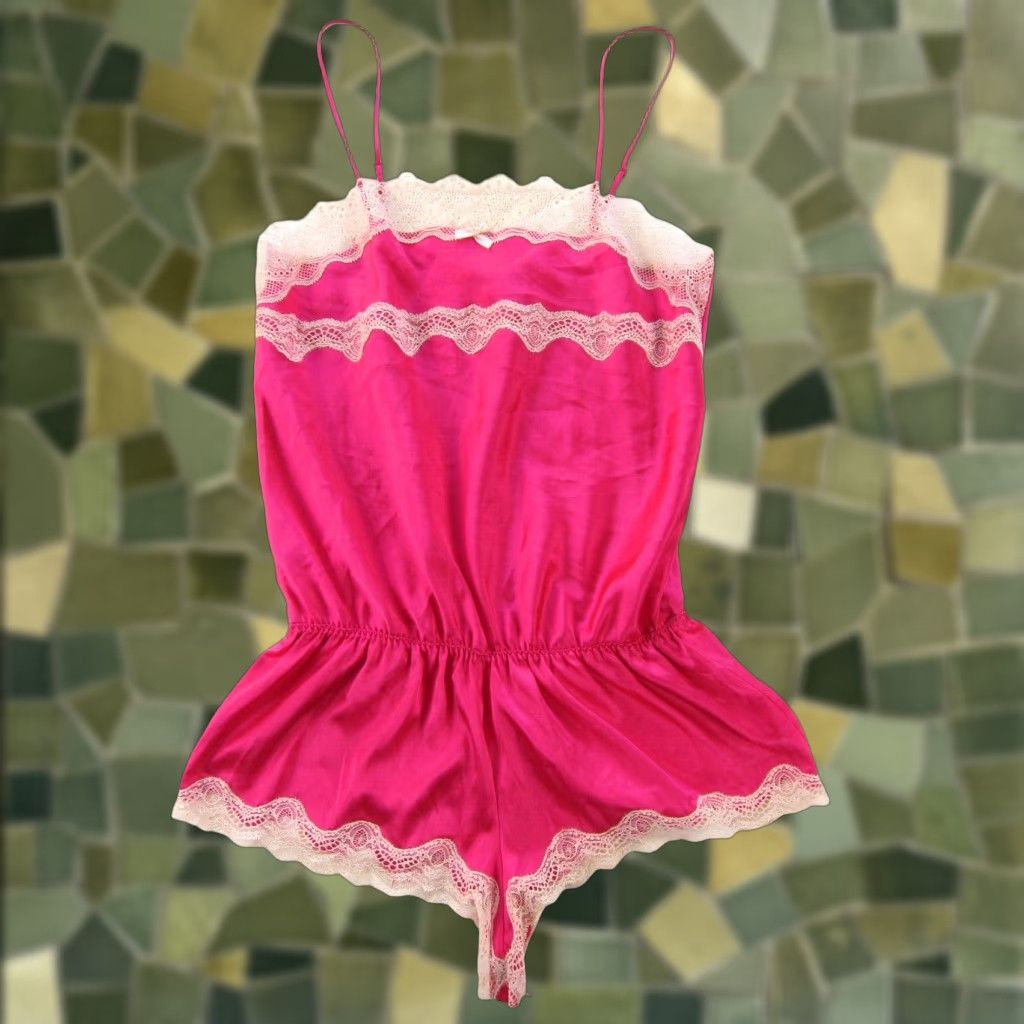 Vintage Victoria's Secret Bright Pink Sexy Lace Spaghetti Strap Lingerie Shorts Romper M Size 32" / US 10 / IT 46 - 1 Thumbnail