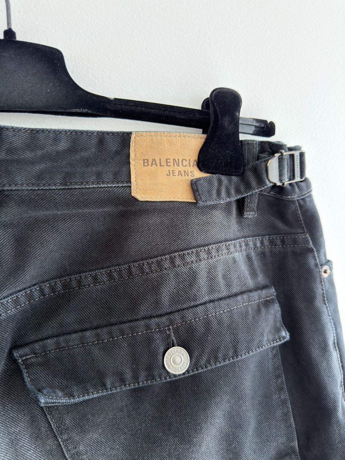 Balenciaga BALENCIAGA DEMNA BAGGY SKATER CARGO DENIM CARPENTER ITALY L Size US 34 / EU 50 - 9 Thumbnail
