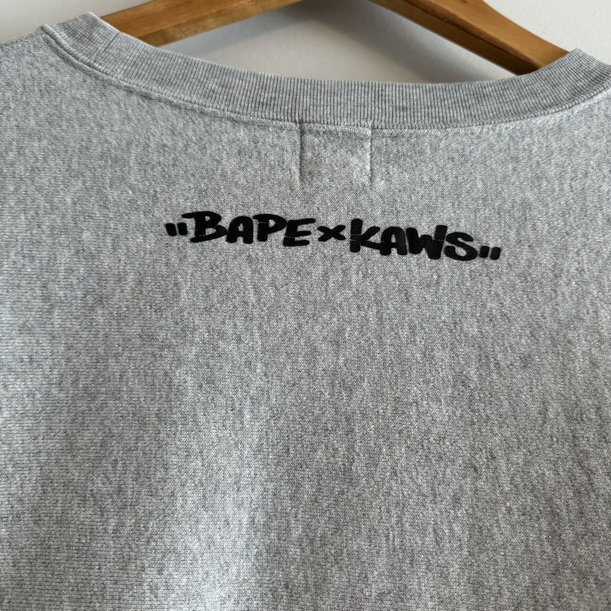 Bape × Kaws OG Bape x Kaws Spellout Chomper Crewneck Size US M / EU 48-50 / 2 - 5 Thumbnail