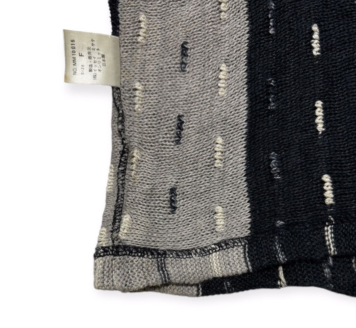 Issey Miyake 82FW Hand-Knit Top Size US S / EU 44-46 / 1 - 5 Thumbnail