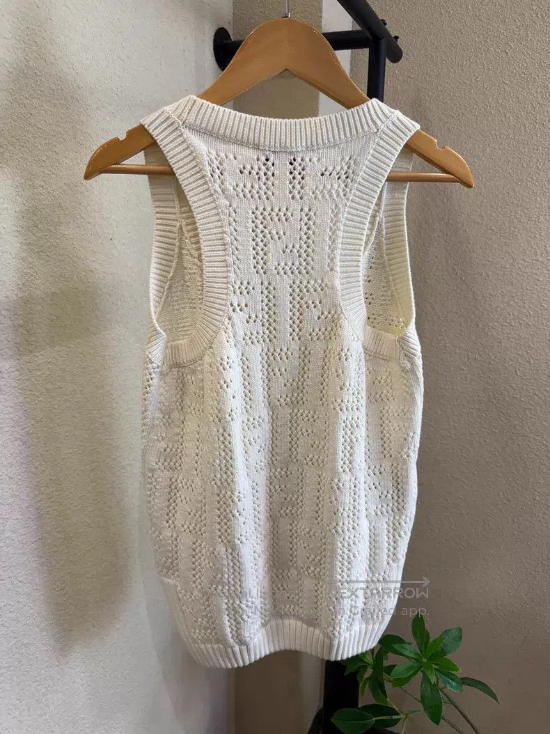 Fendi Fendi Beige lace knit vest Size XXS / US 00 / IT 34 - 2 Thumbnail