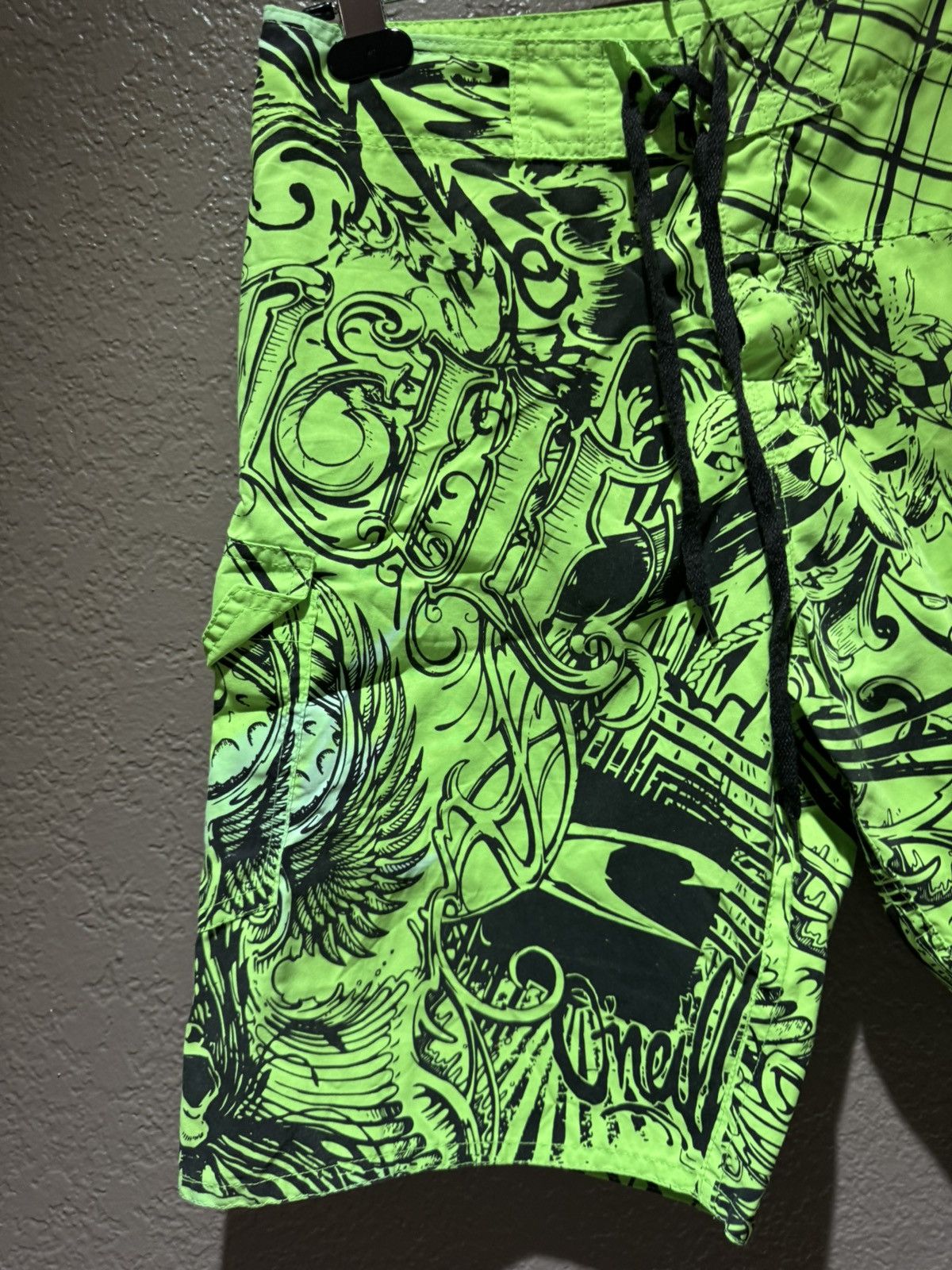 O'Neill Vintage Neon Green/Black AOP O’Neill Shorts 30 Surf Shorts Size US 30 / EU 46 - 4 Thumbnail