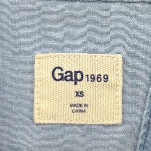 Gap GAP Women’s Tank Top XS Lyocell Chambray Blue Sleeveless Round Neck Snap Casual Workwear Boho Classic 90s Size XS / US 0-2 / IT 36-38 - 4 Thumbnail