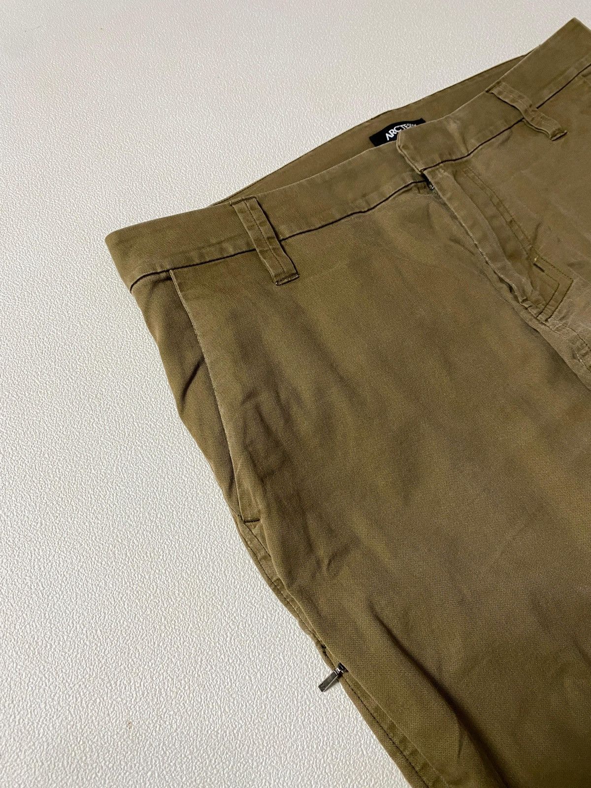 Arc'teryx ARCTERYX Size US 32 / EU 48 - 18 Thumbnail