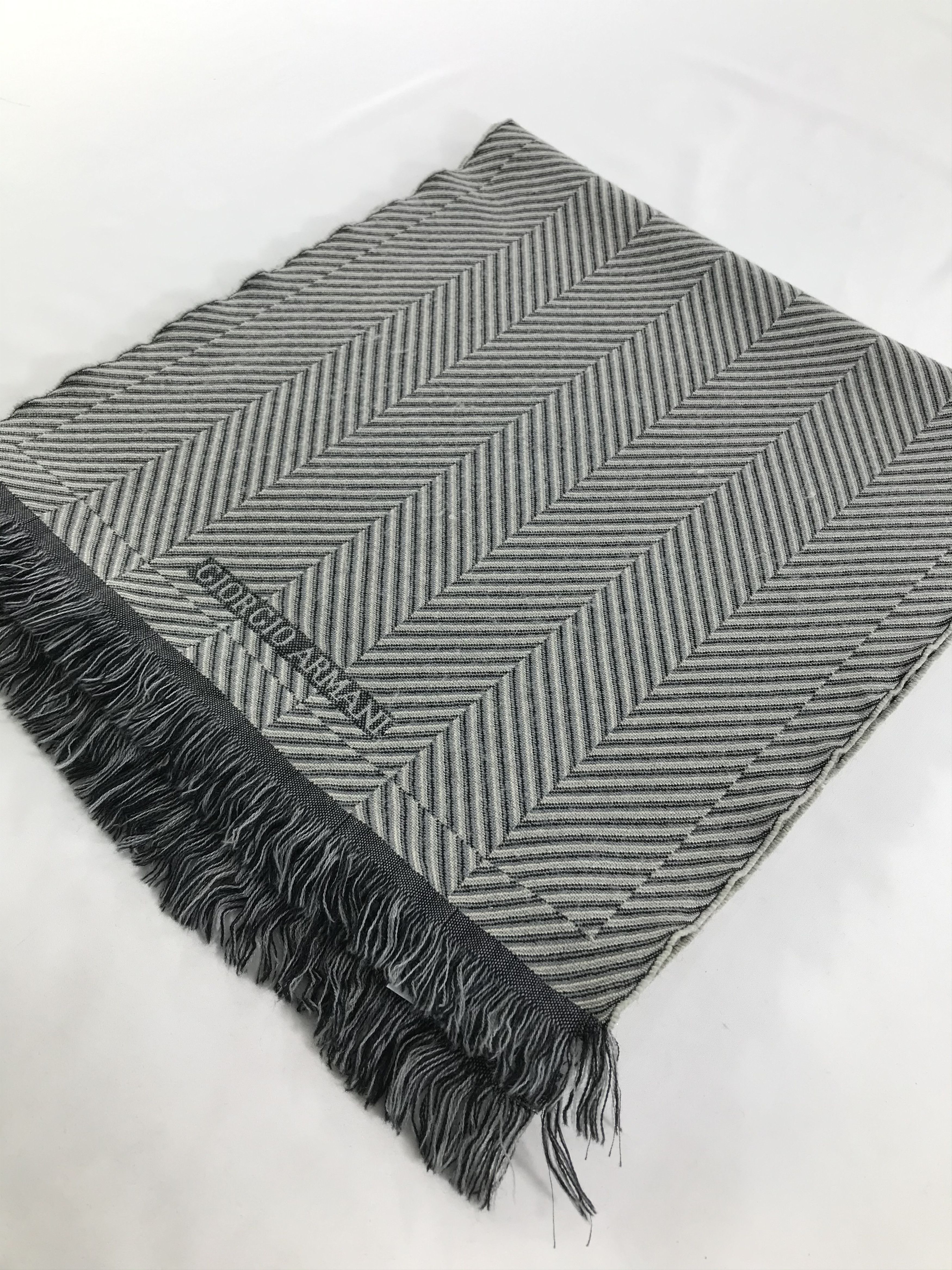 Giorgio Armani Vintage Giorgio Armani Scarf/Muffler/Neckwear MF1227 Size ONE SIZE - 3 Thumbnail