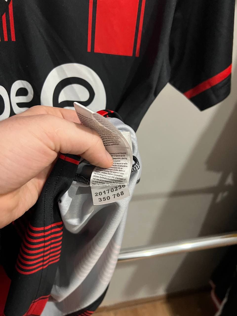 Erima 2016/17 NEUCHATEL XAMAX #17 HOME SOCCER JERSEY FOOTBALLSHIRT Size US L / EU 52-54 / 3 - 8 Thumbnail