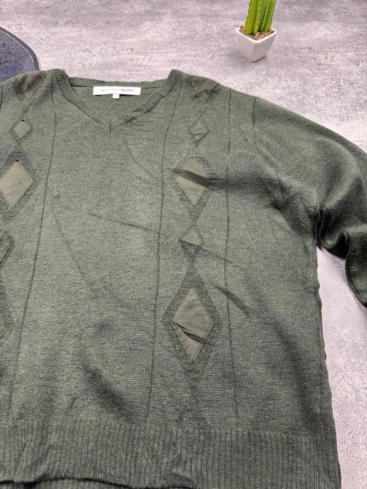 Comme des Garcons SHIRT Comme des Garcons SHIRT Green V-Neck Patchwork Details Size US L / EU 52-54 / 3 - 7 Thumbnail