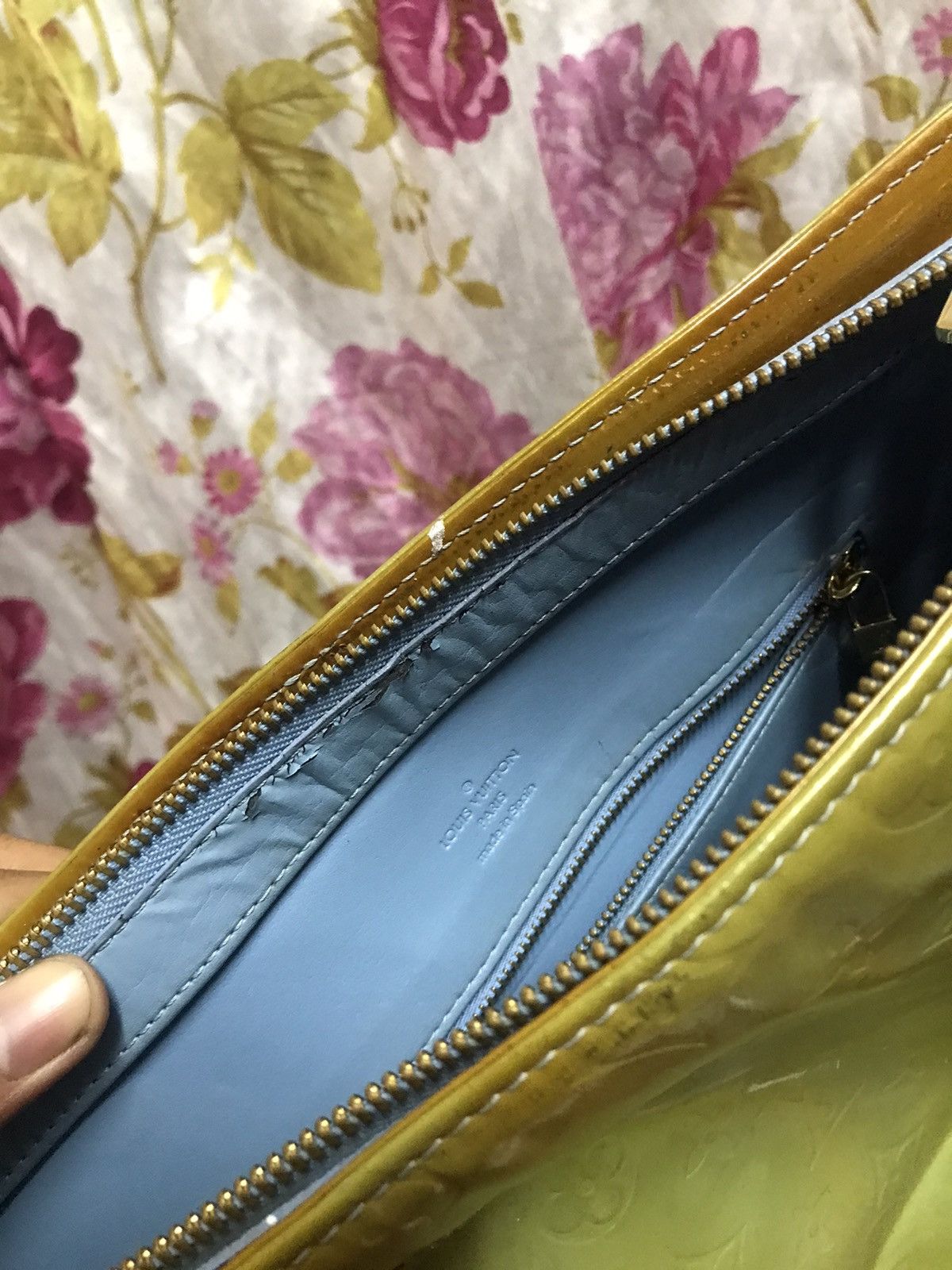 Louis Vuitton Authentic Louis Vuitton Vernis Size ONE SIZE - 12 Thumbnail