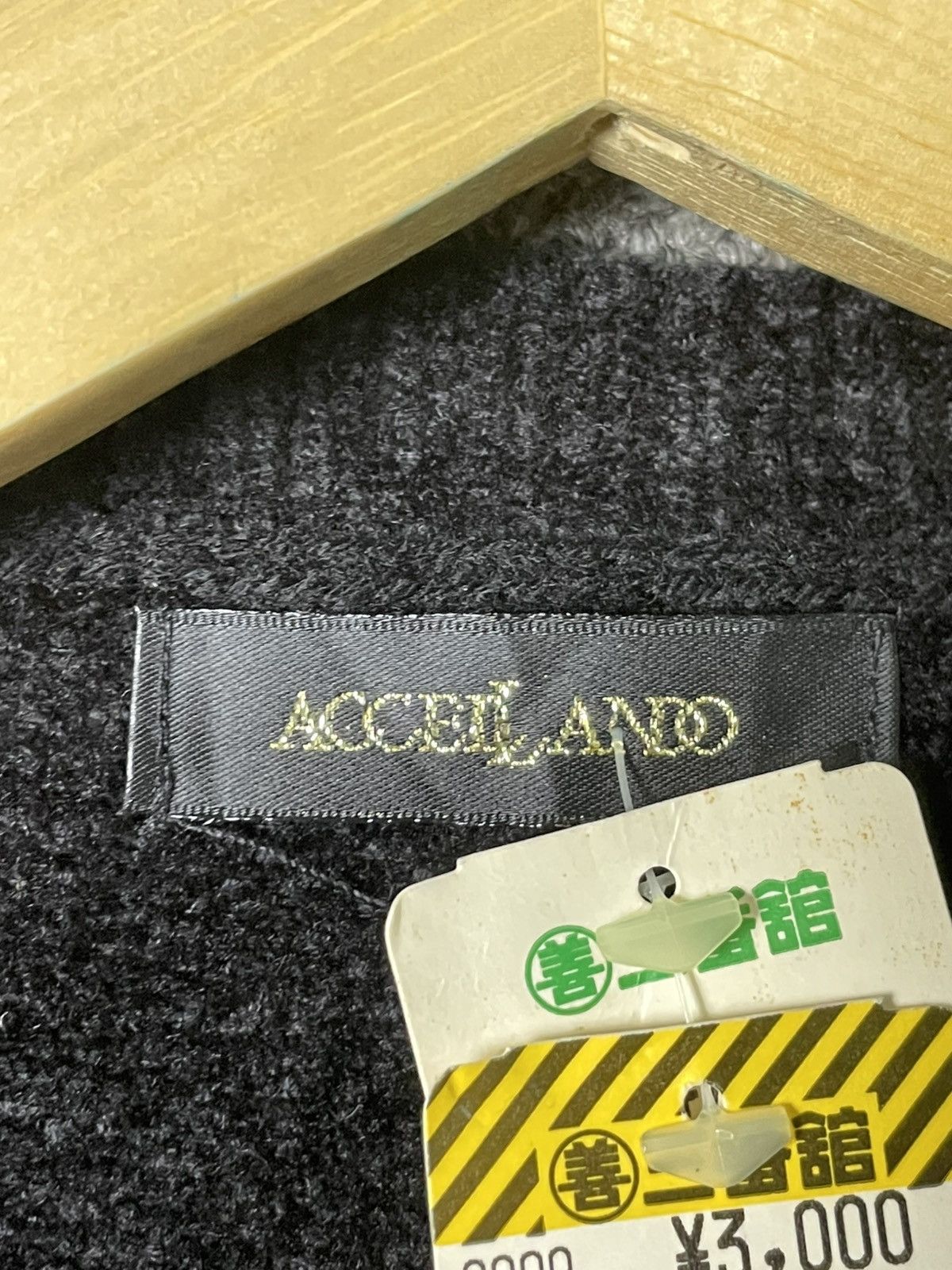 Japanese Brand × Vintage Accelando Brand Vintage Bugs Abstact Jacket (66) Size US XXS / EU 40 - 6 Thumbnail
